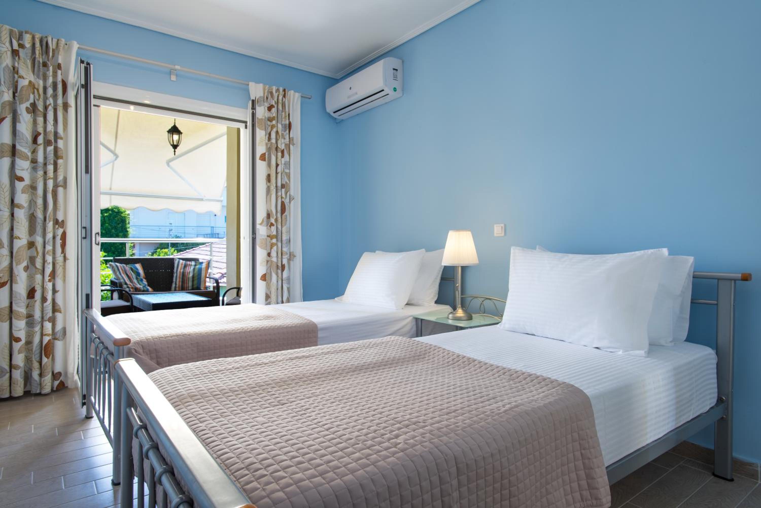 Diamante Beachfront Suites