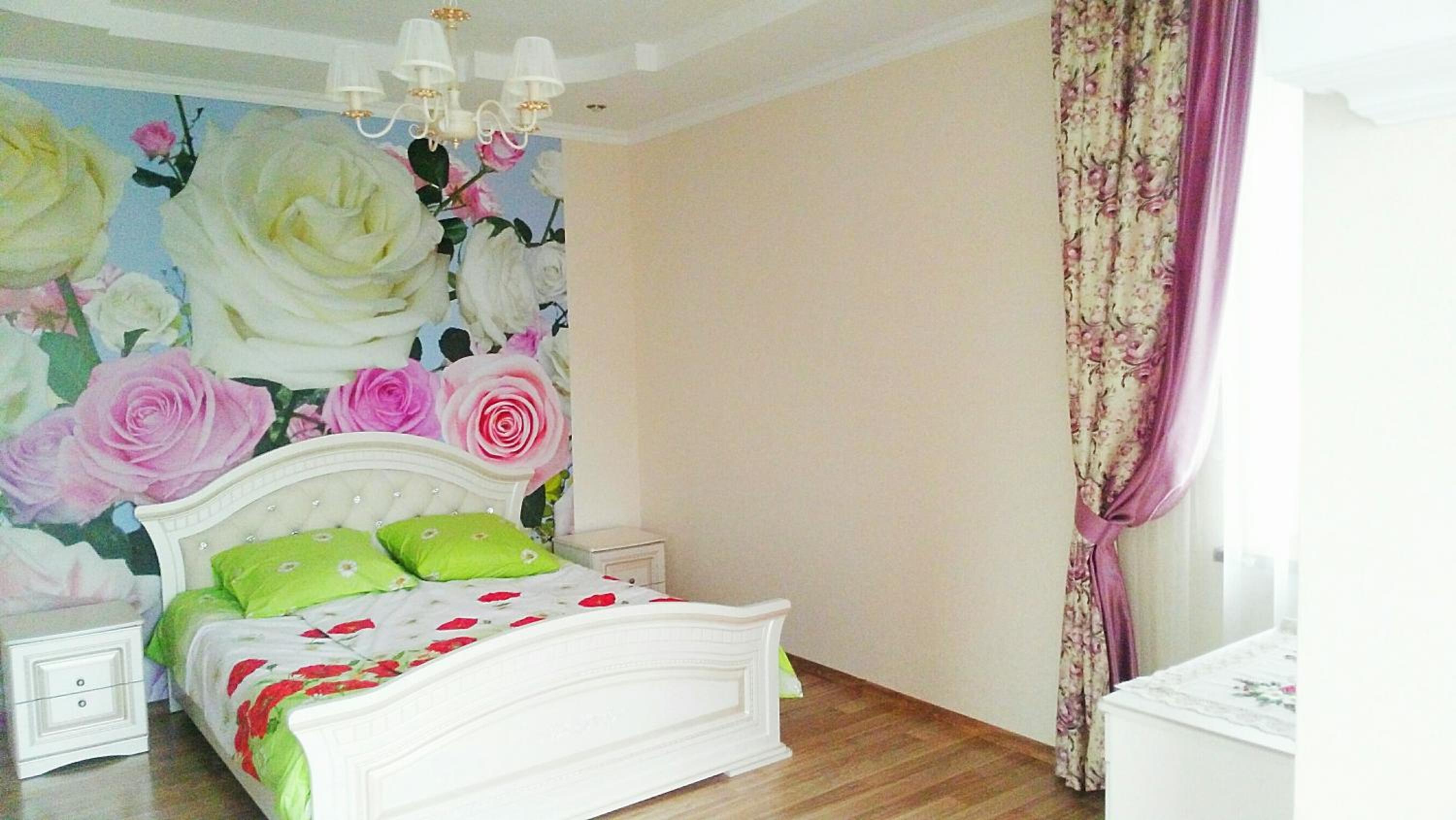Apartment on Stepana Bandery 35