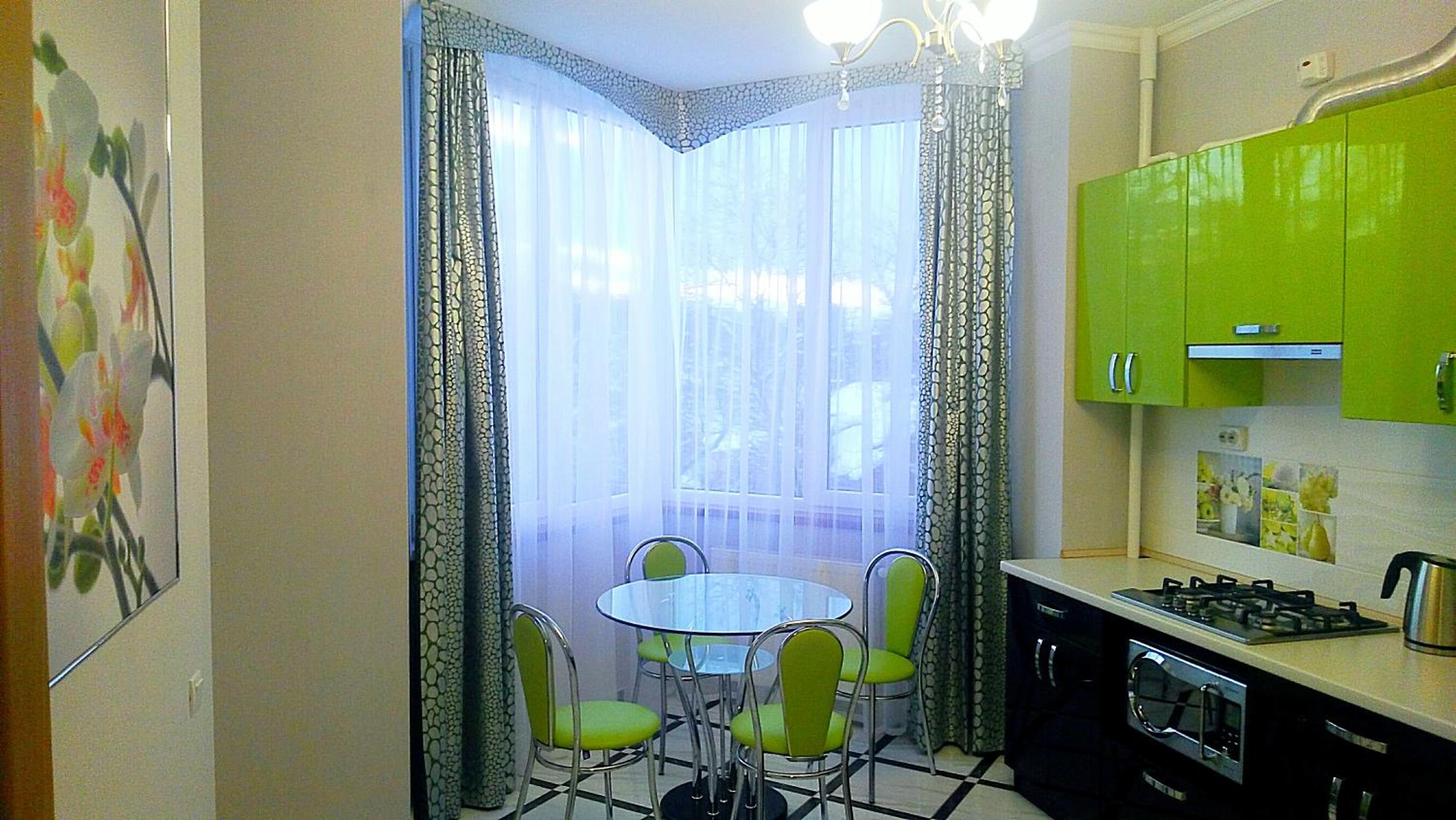 Apartment on Stepana Bandery 35