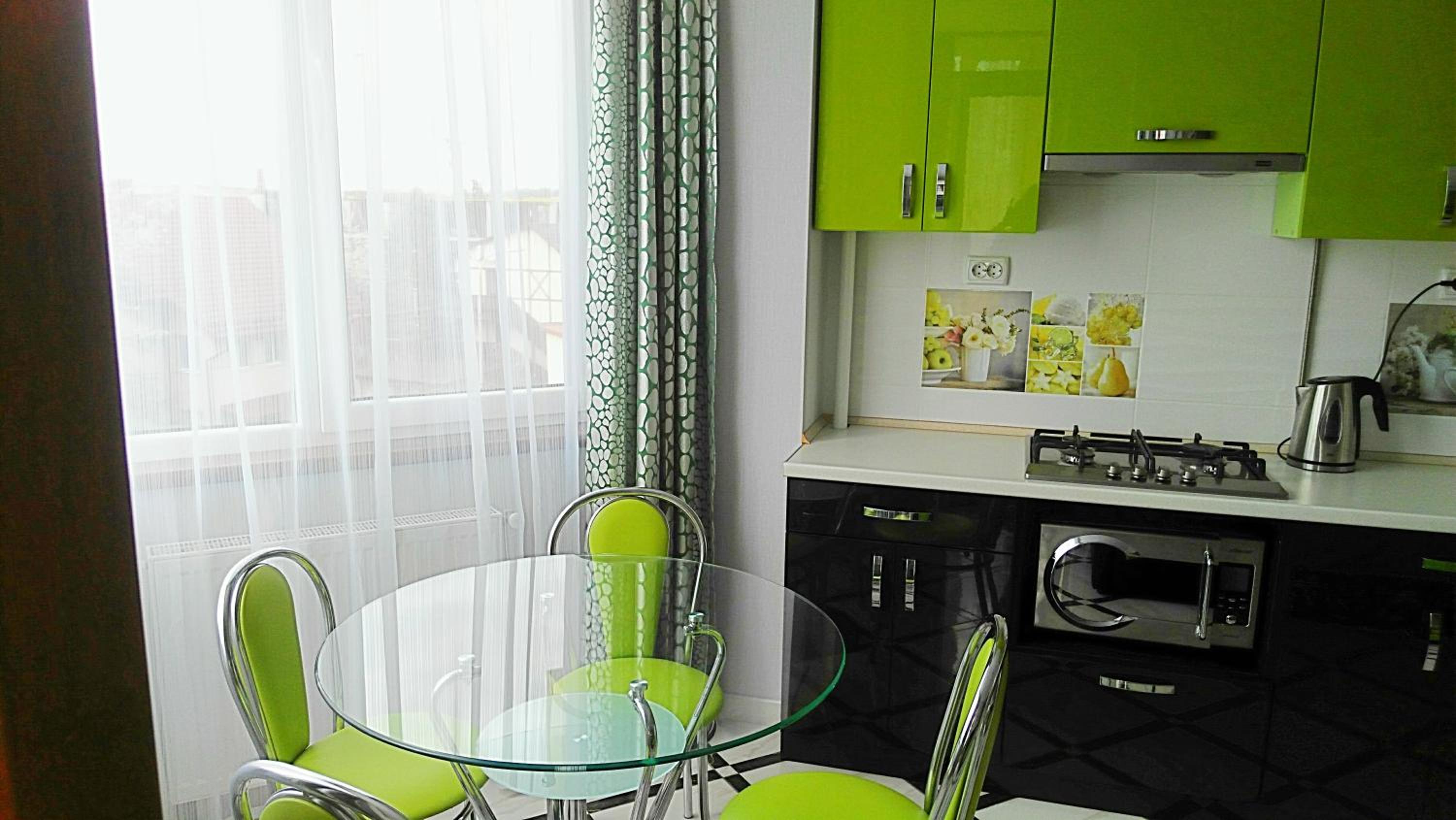 Apartment on Stepana Bandery 35