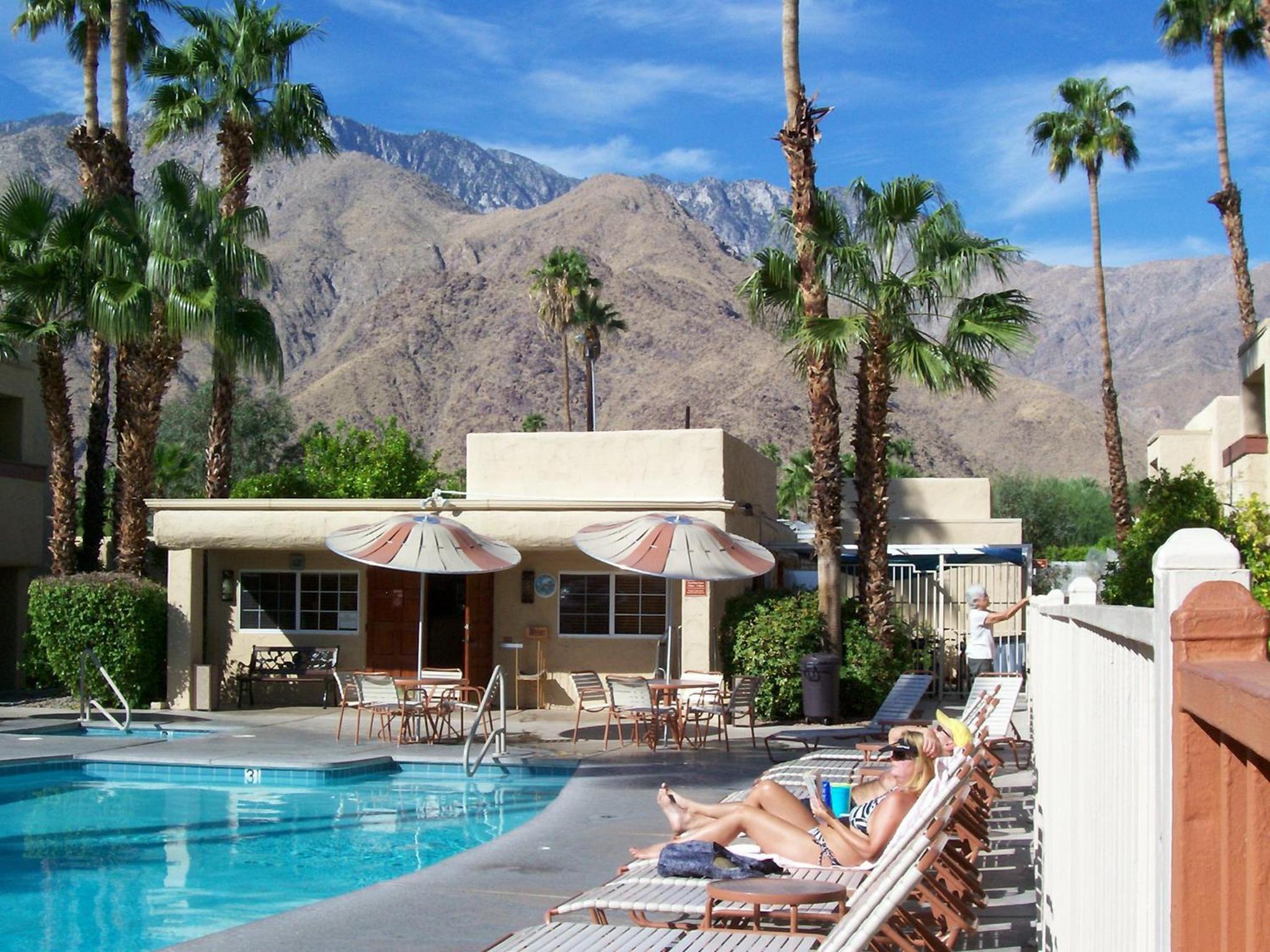 Desert Vacation Villas