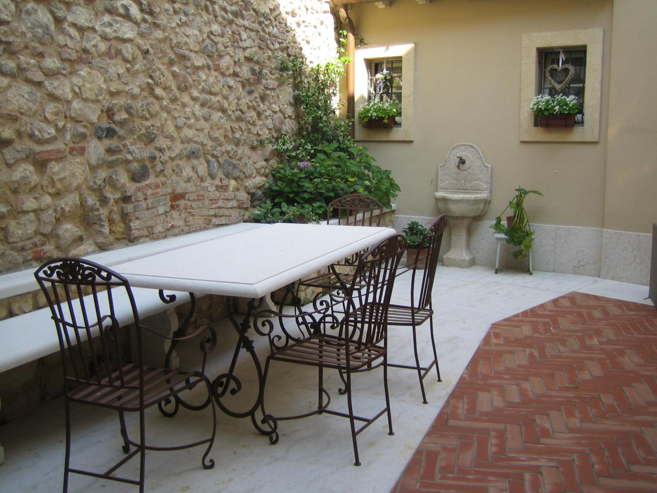 Bagolina Boutique B&B view 5