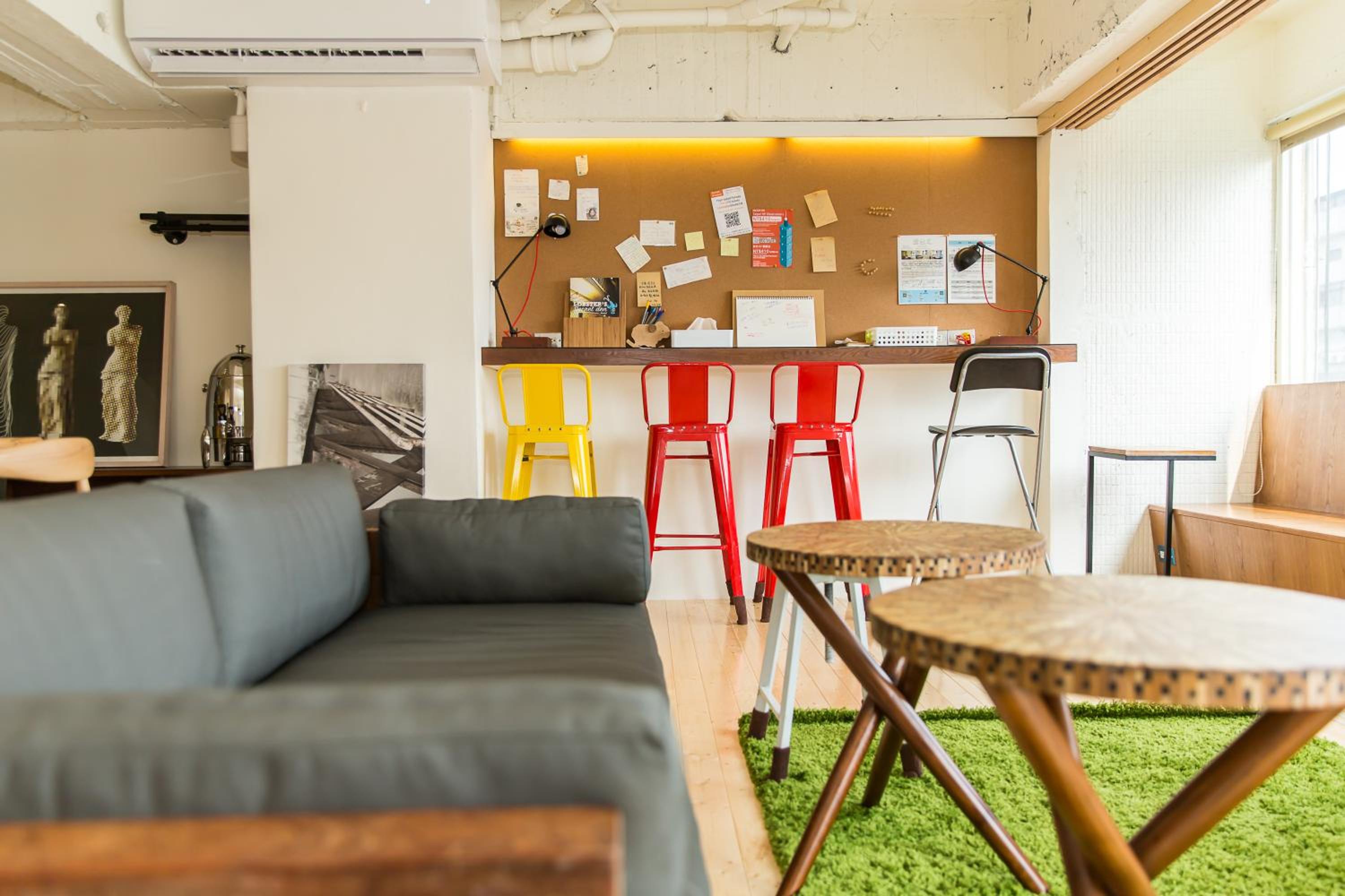Mr. Lobster’s Secret Den design hostel