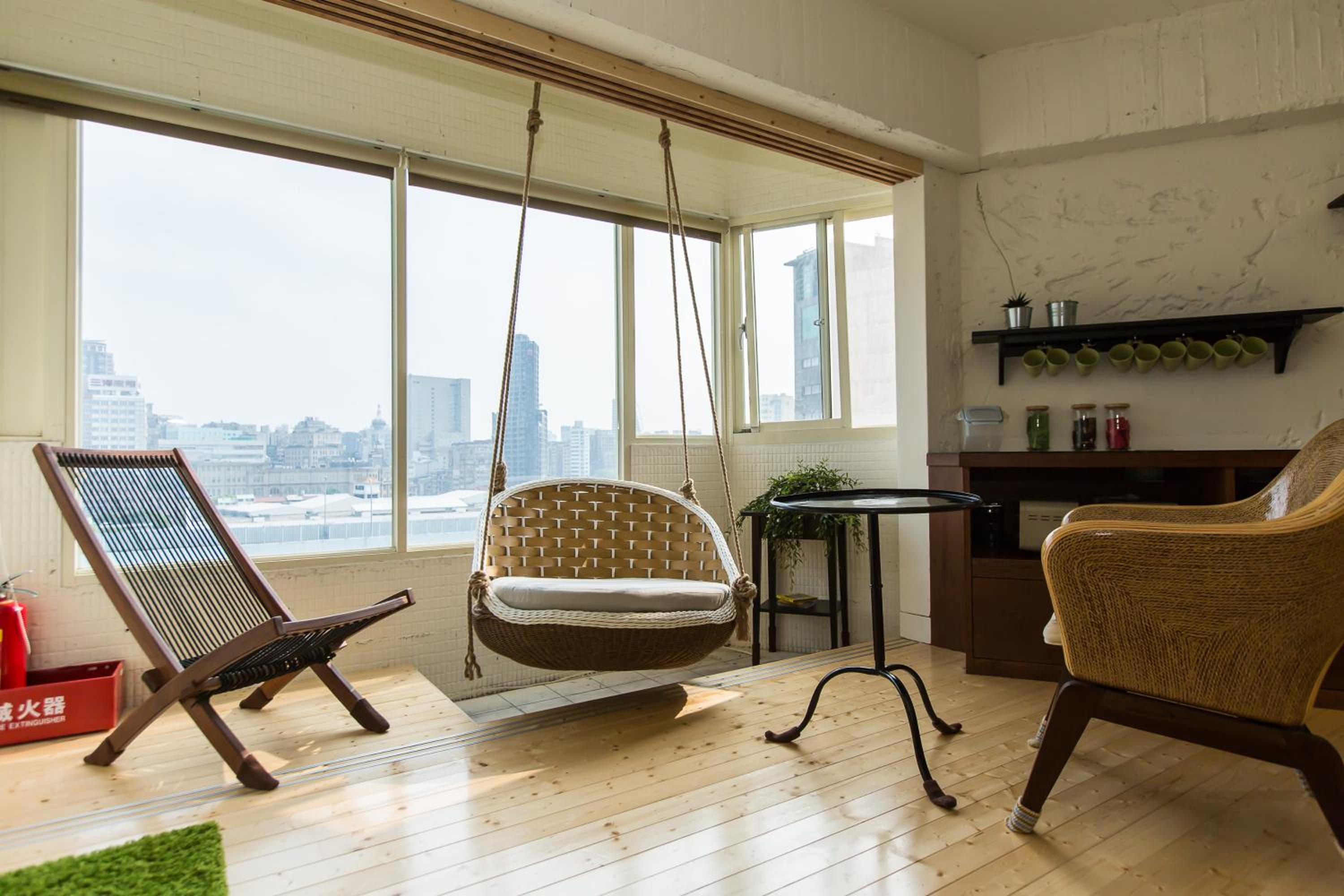 Mr. Lobster’s Secret Den design hostel