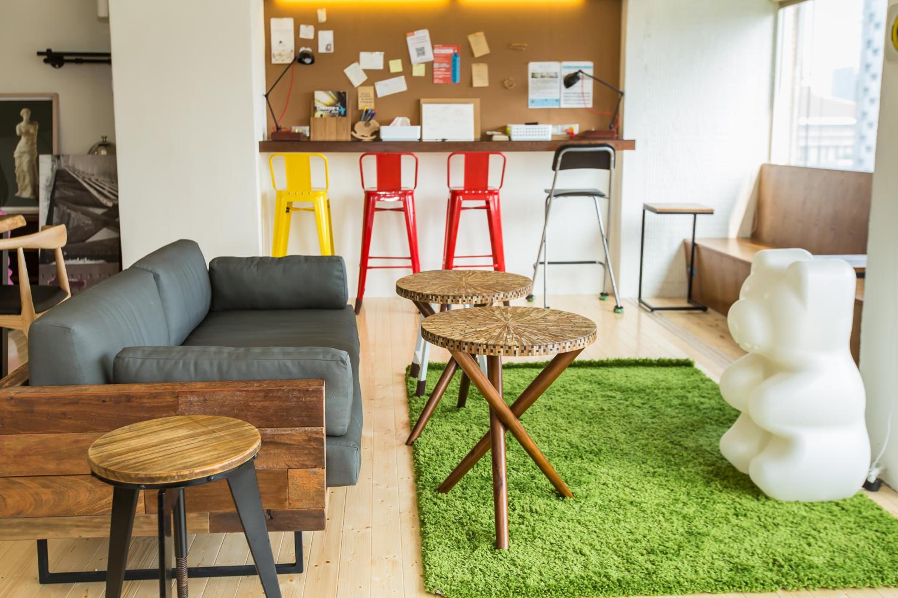 Mr. Lobster’s Secret Den design hostel
