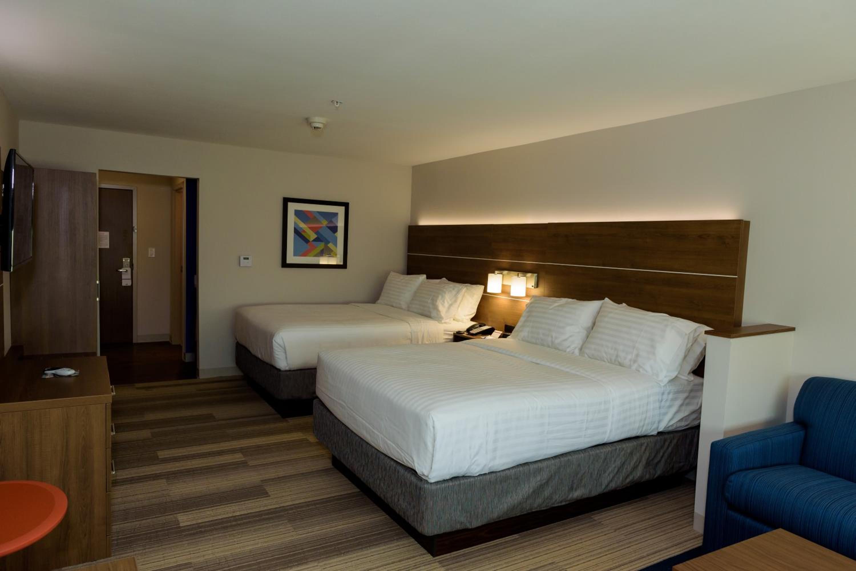 Dallas / Fort Worth Vacations - Holiday Inn Express  Suites McKinney - Frisco East, an IHG Hotel - Property Image 5