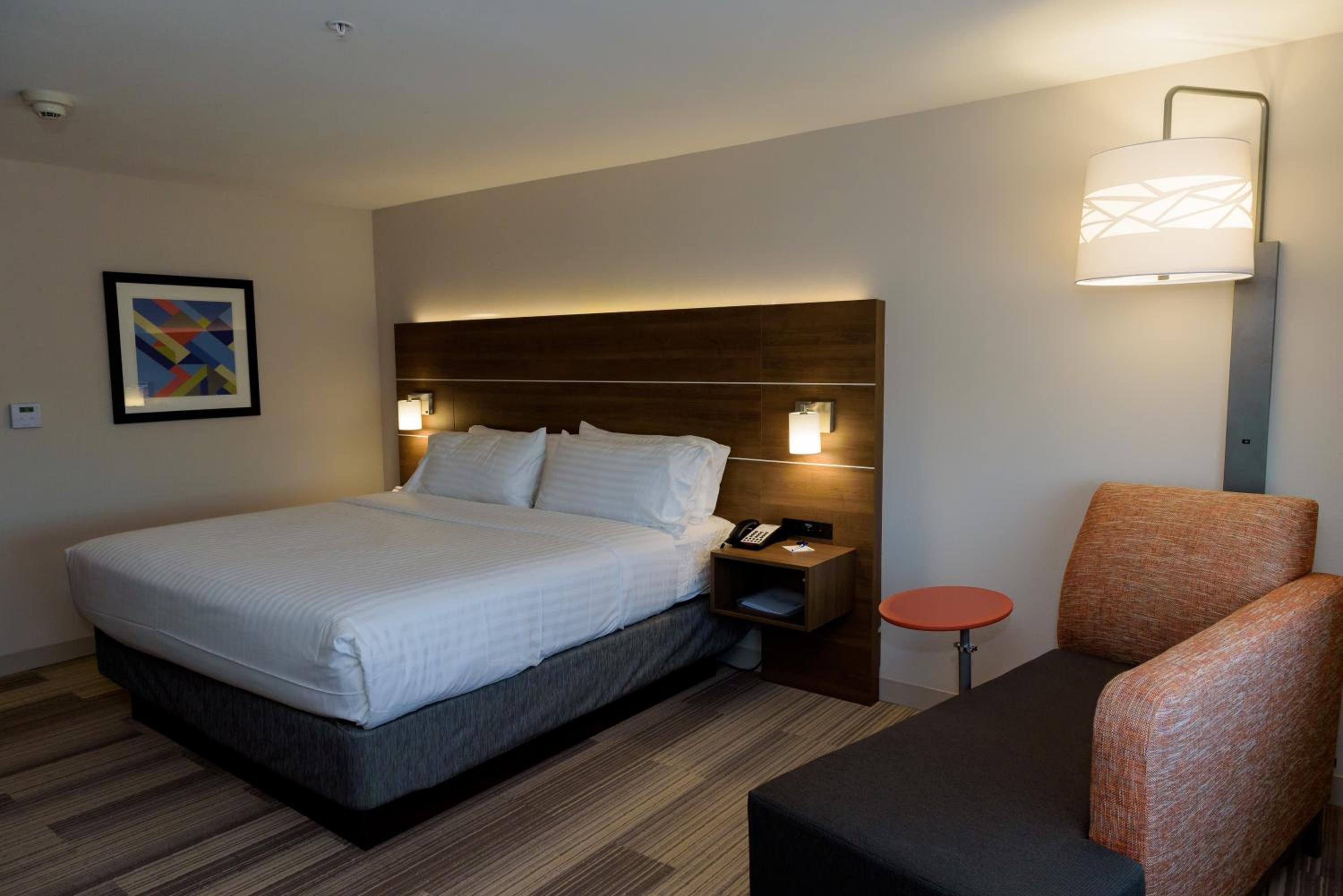 Dallas / Fort Worth Vacations - Holiday Inn Express  Suites McKinney - Frisco East, an IHG Hotel - Property Image 3