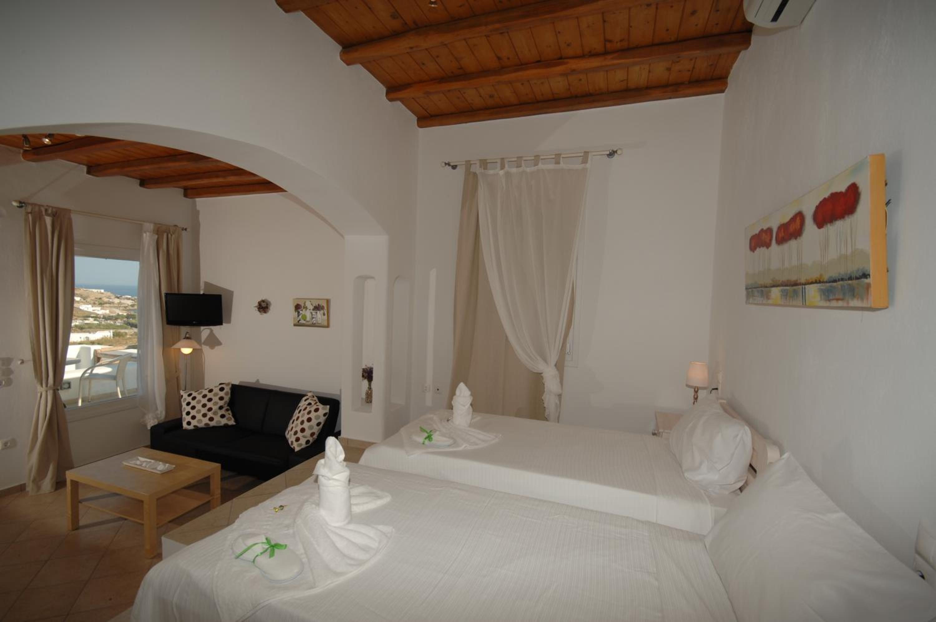 Lino Apartments