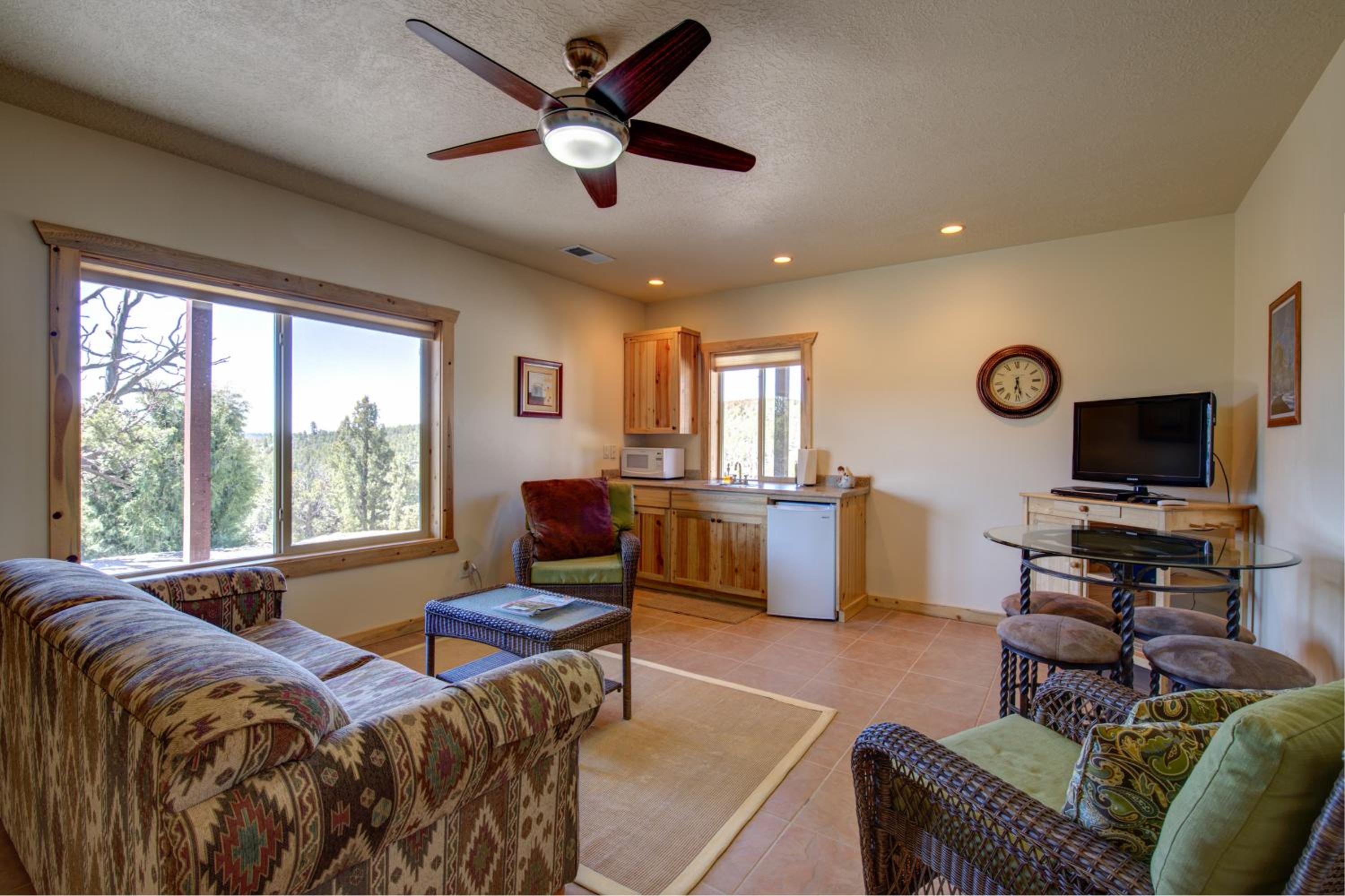 Ridgetop Hideaway