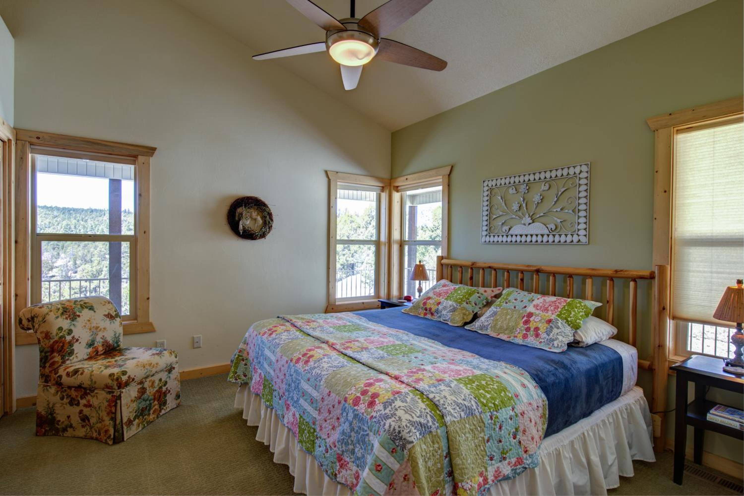 Ridgetop Hideaway