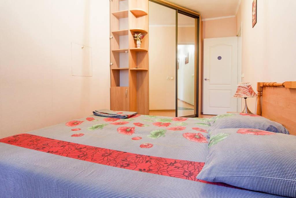 Apartment on Evreyskaya 42a