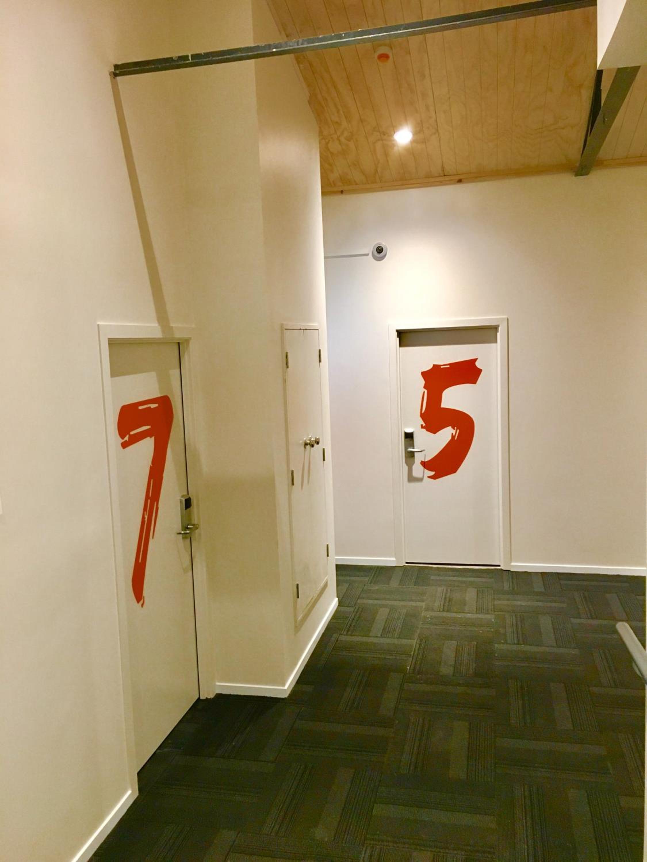 Photo 18