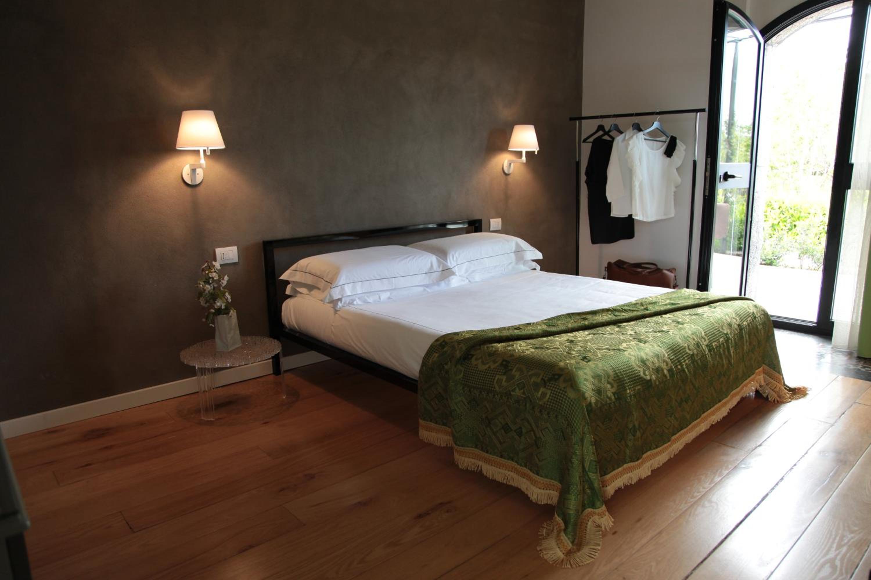 Talè Restaurant & Suite