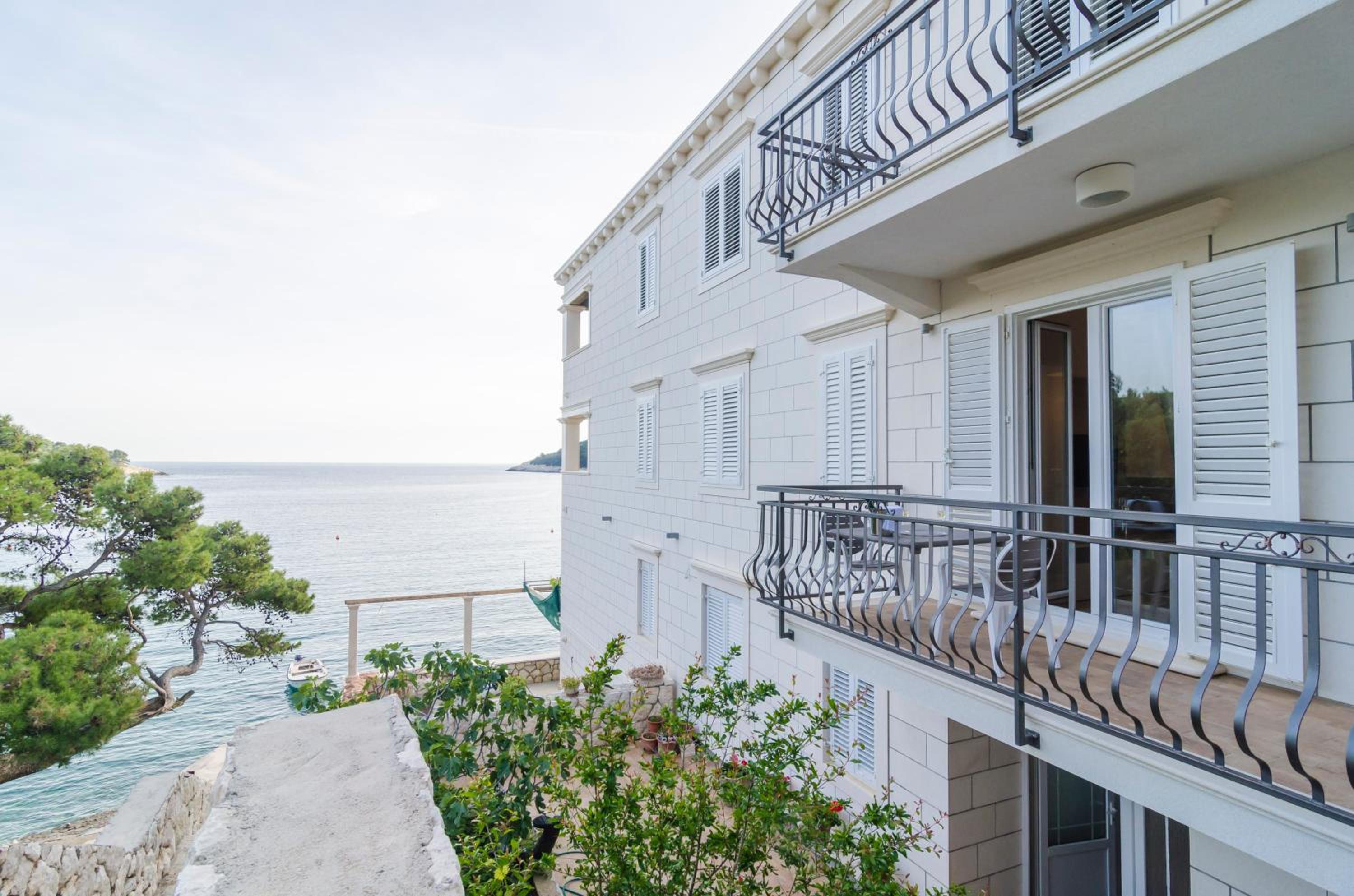 Pine Tree Boutique Apartments