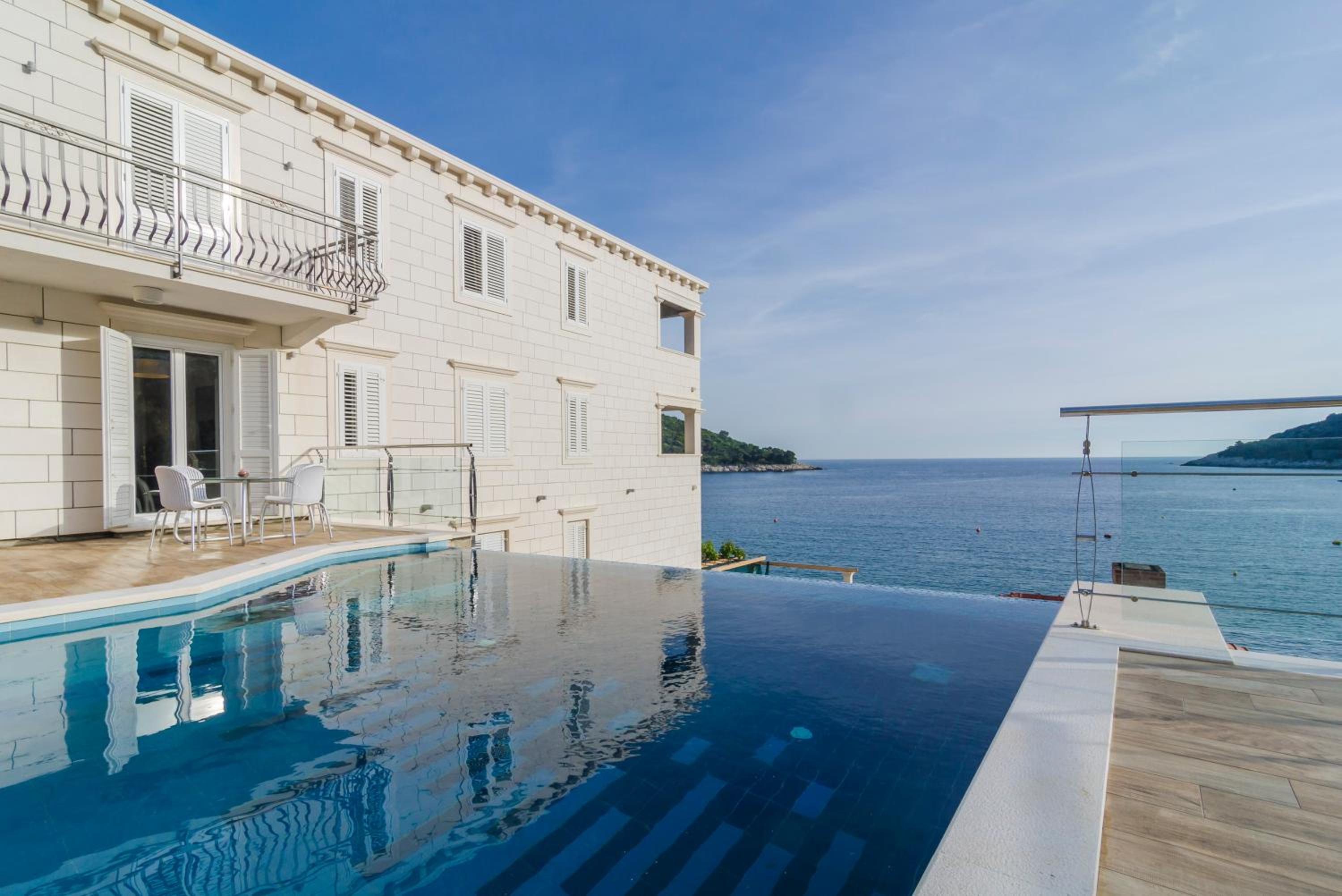 Pine Tree Boutique Apartments