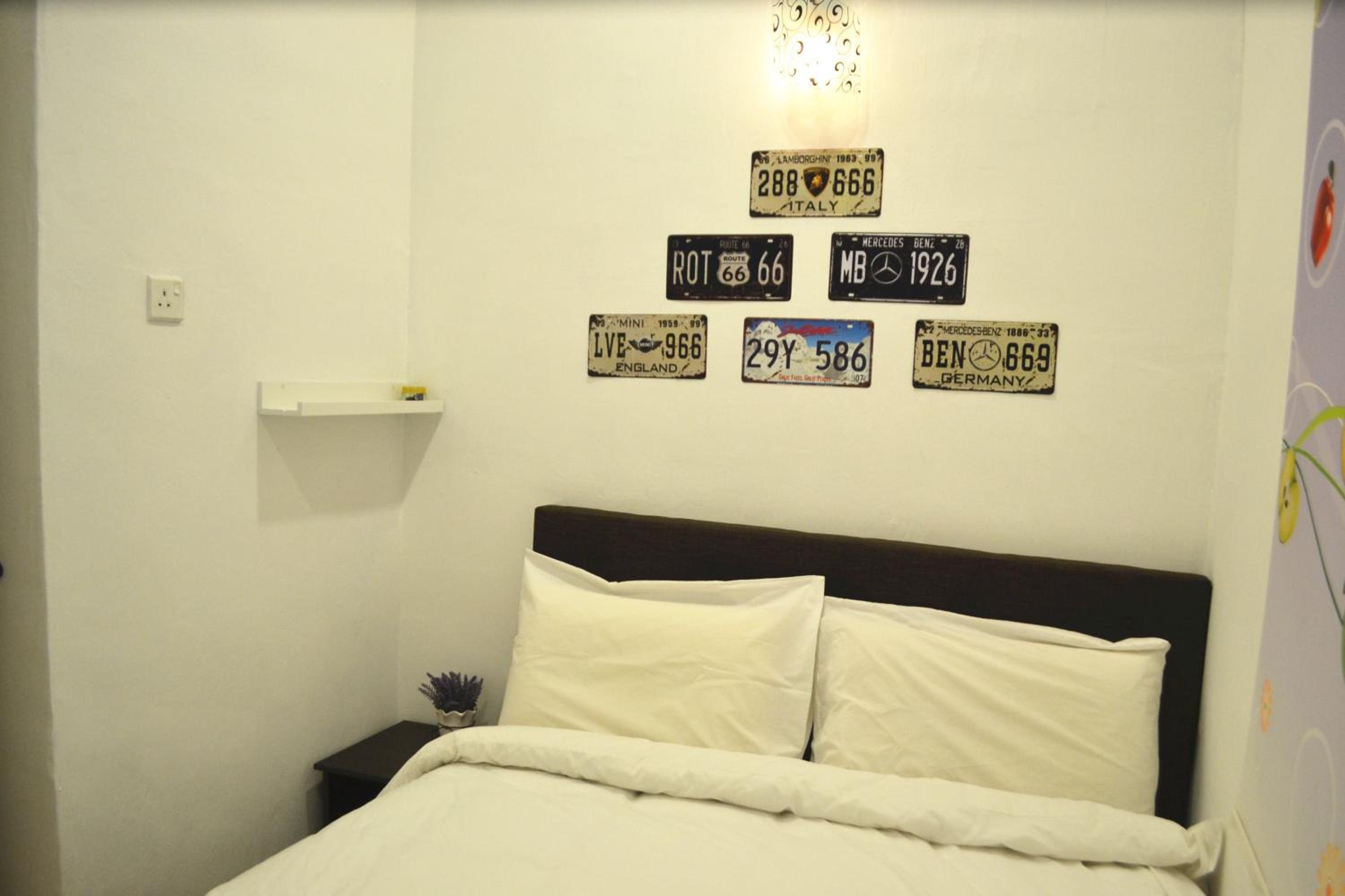 H&H 1 Guest House photo 3