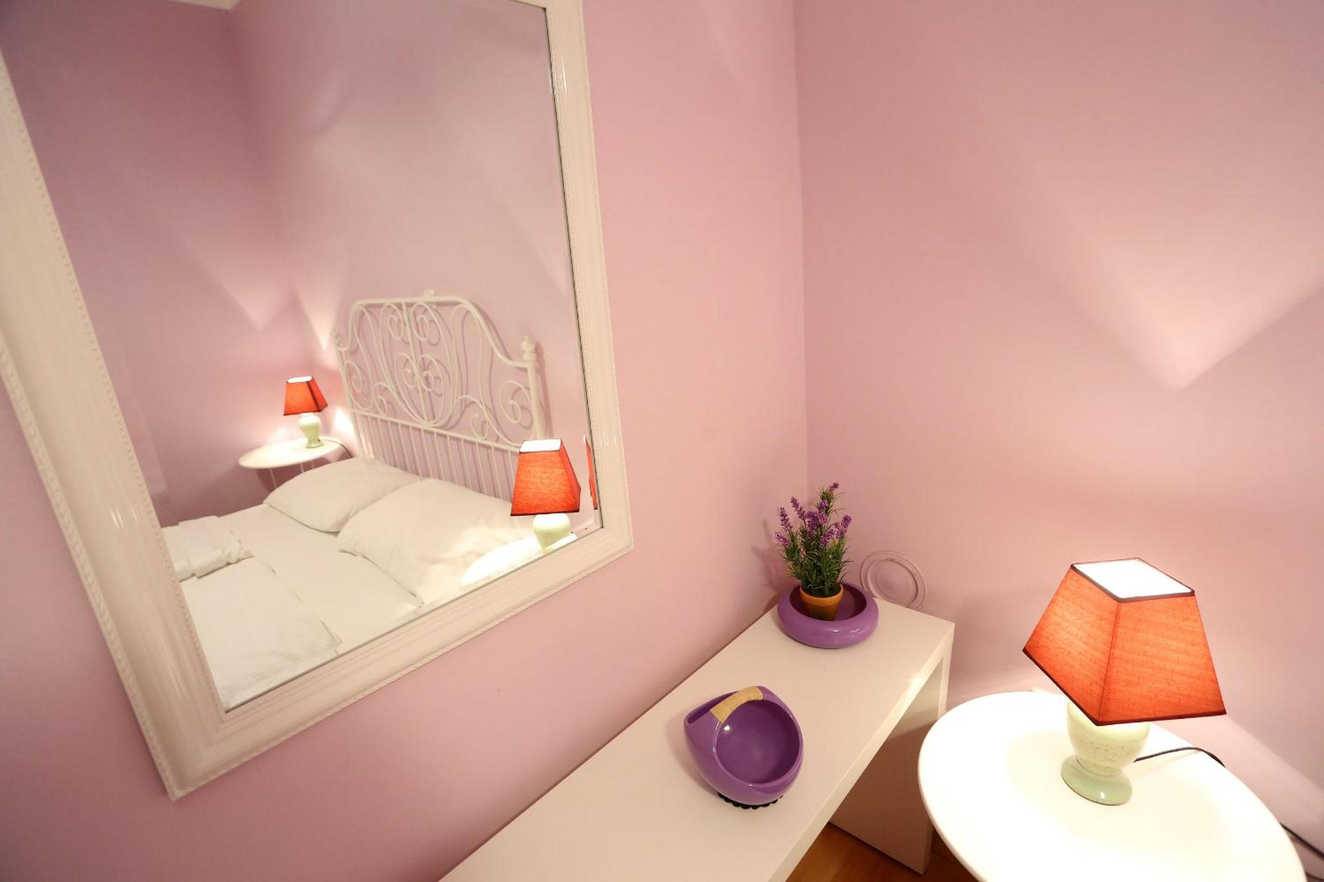 Viola Apartment
