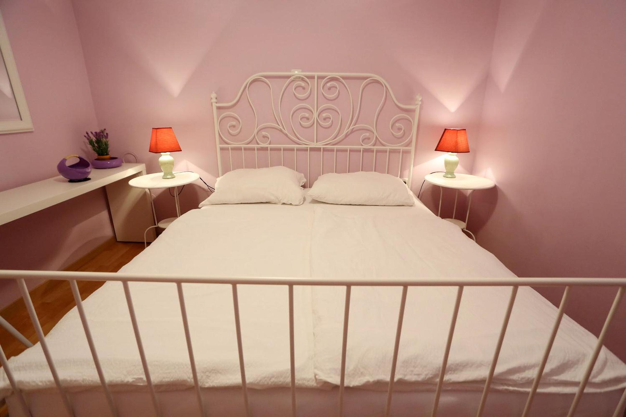 Viola Apartment