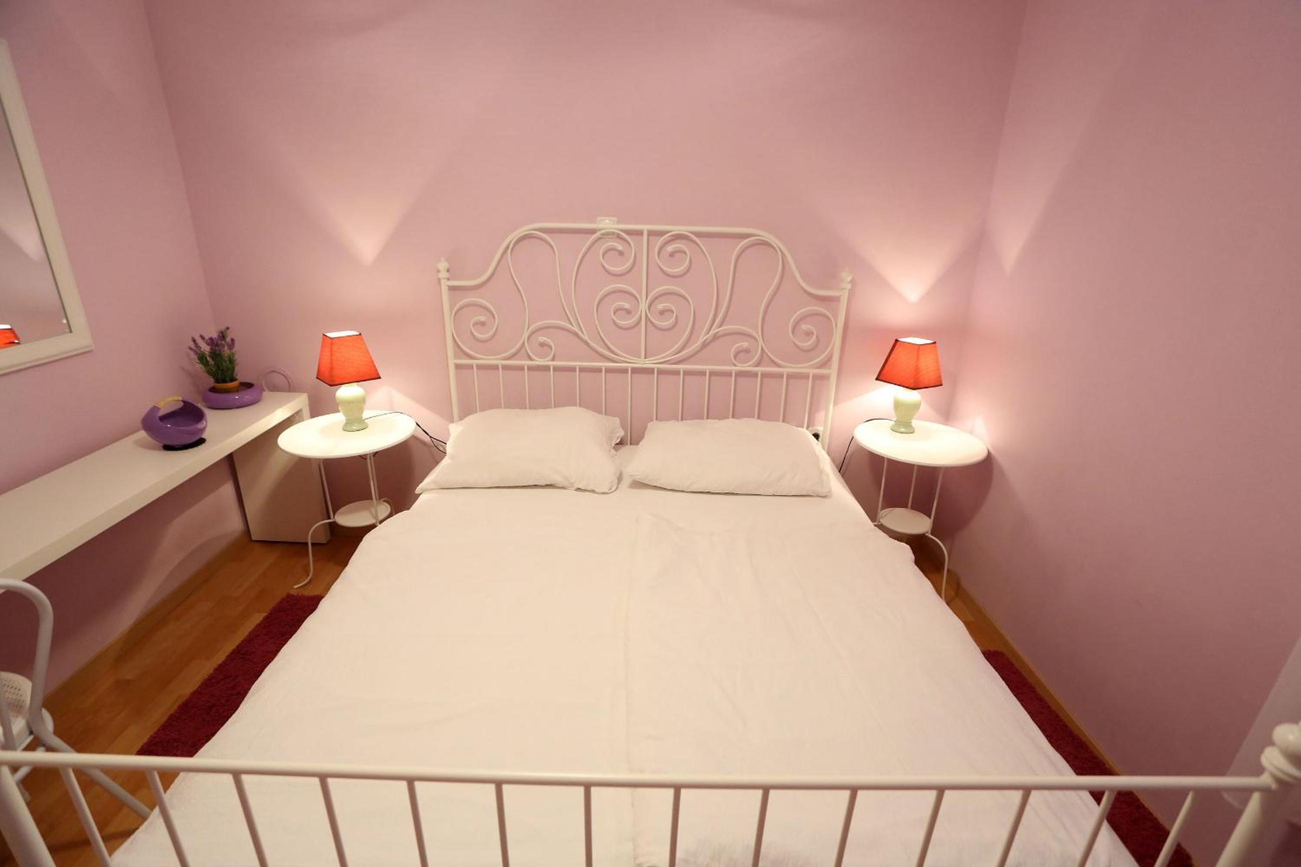 Viola Apartment