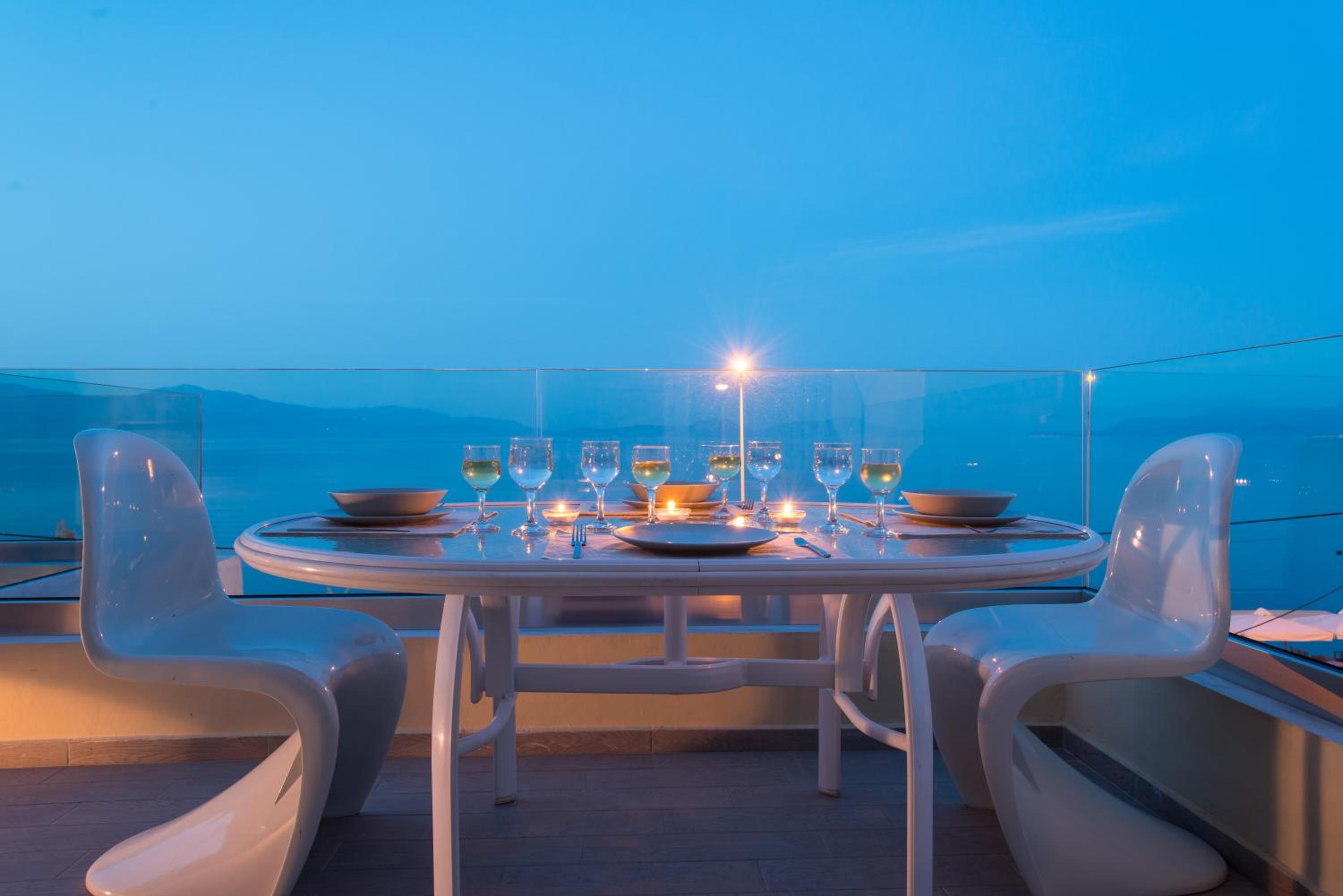 Diamante Beachfront Suites