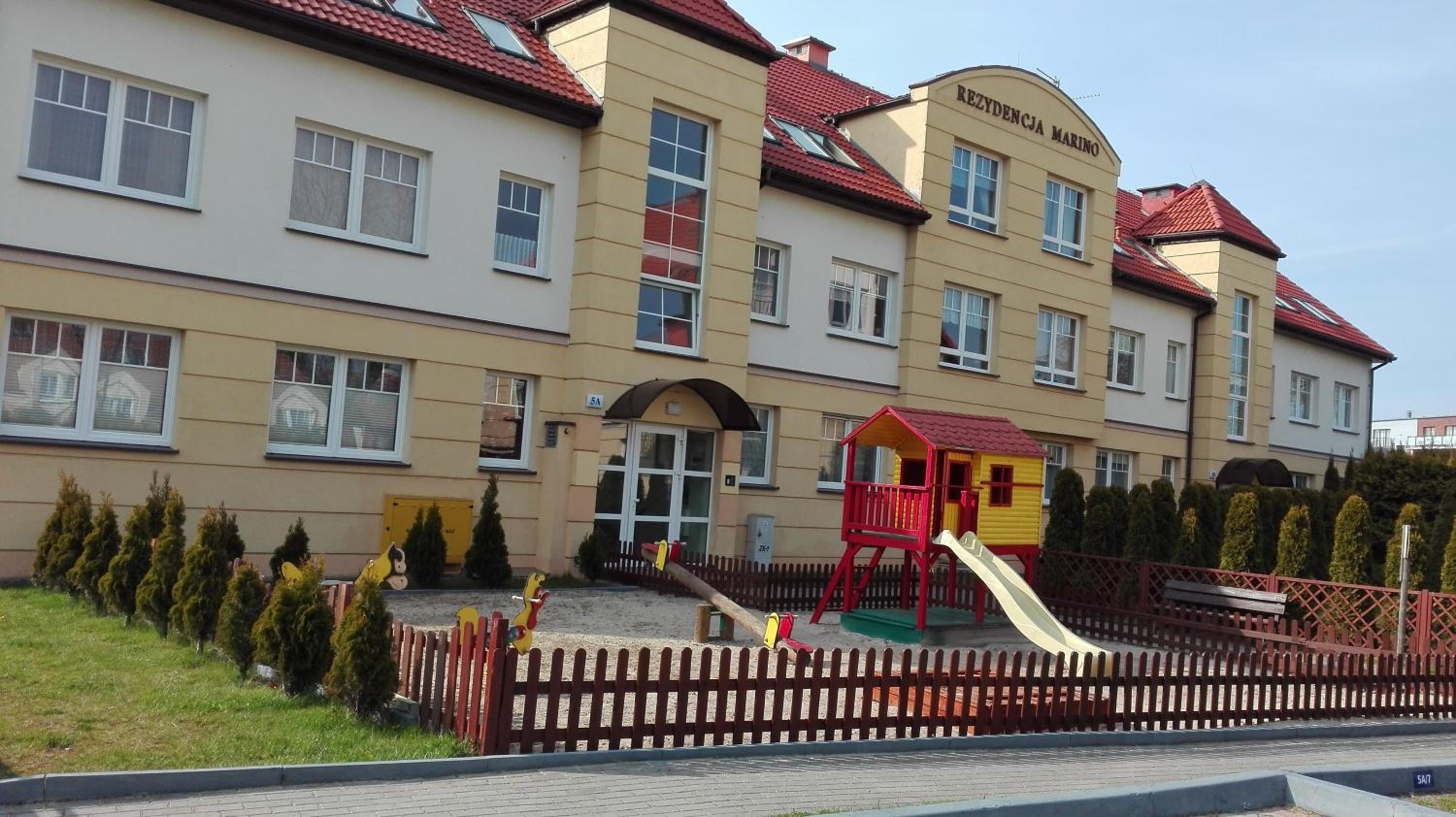 Apartament Monika Rewal z widokiem na morze