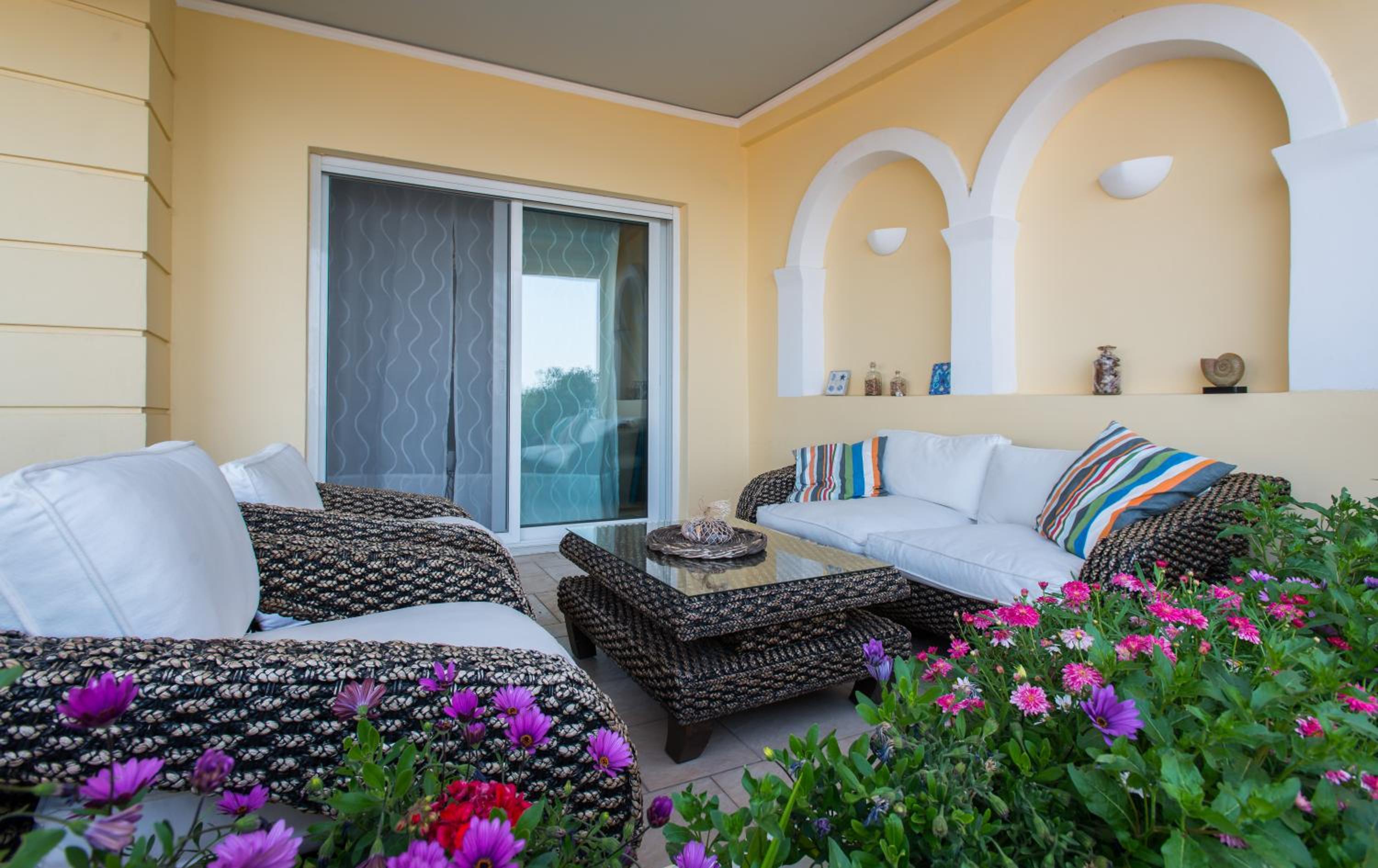 Diamante Beachfront Suites