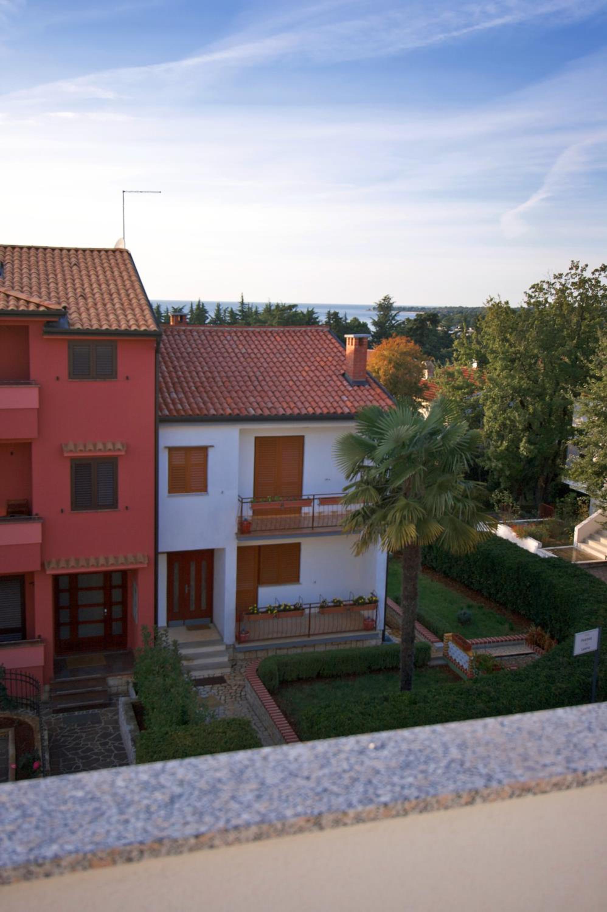 Apartments AVA view 3