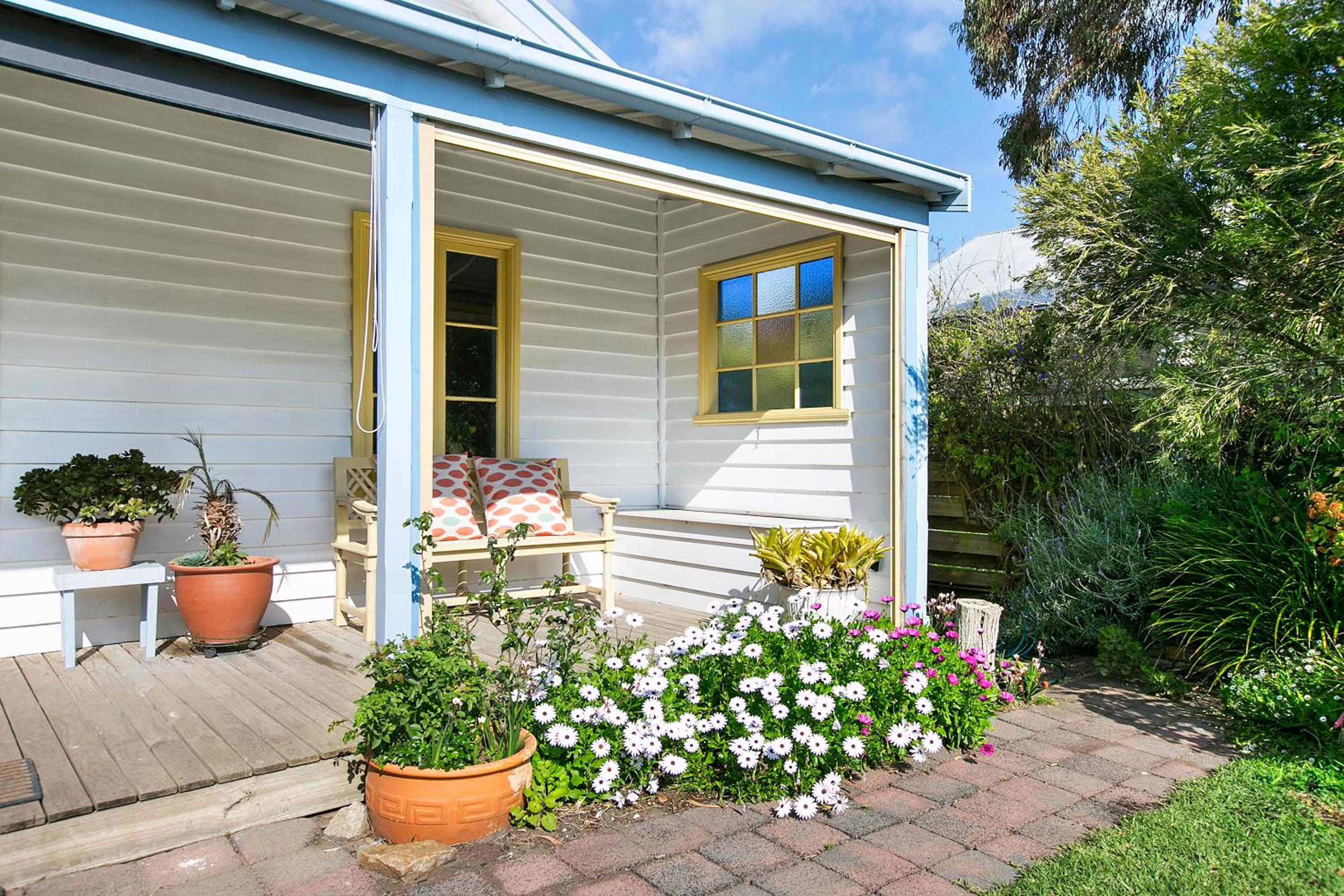 Paws Up Cottage