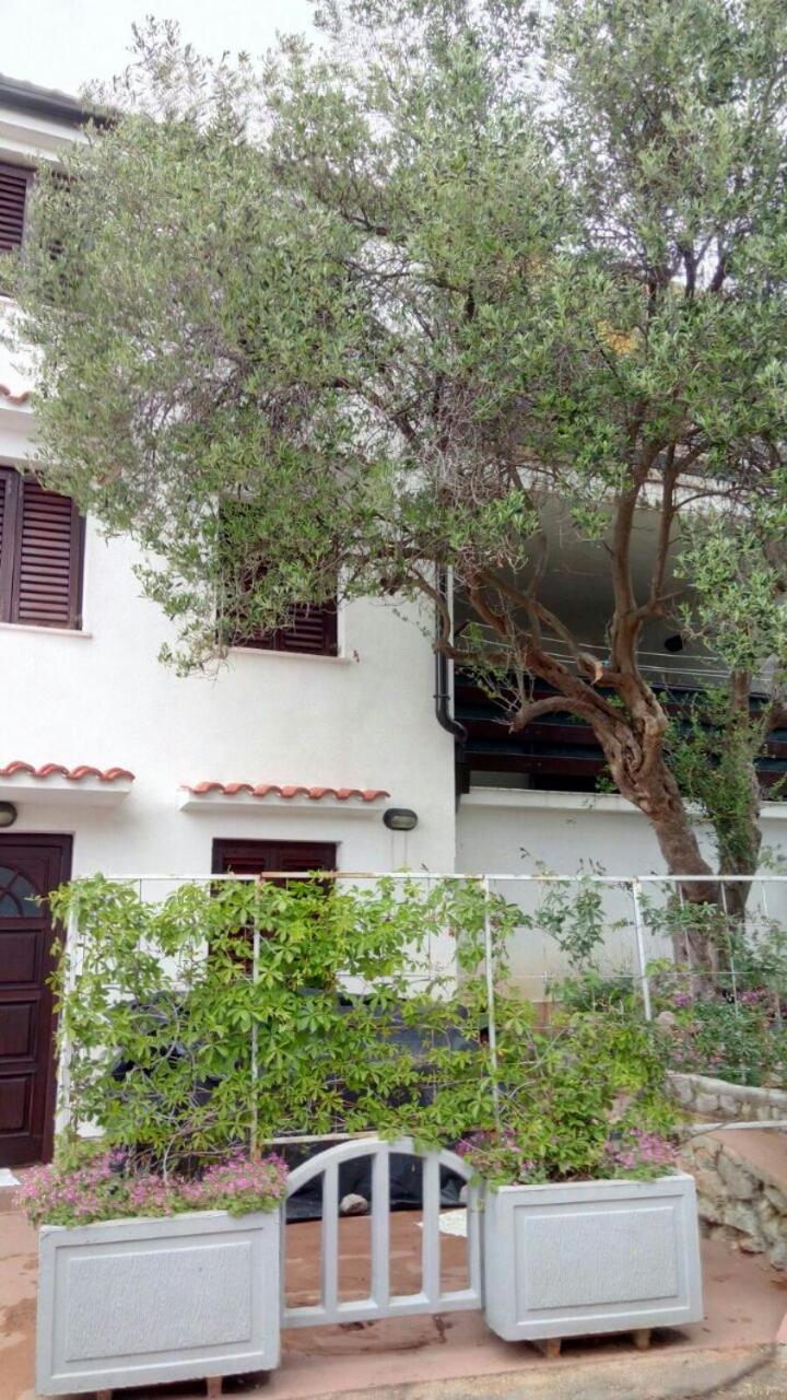 Jakišnica Apartment