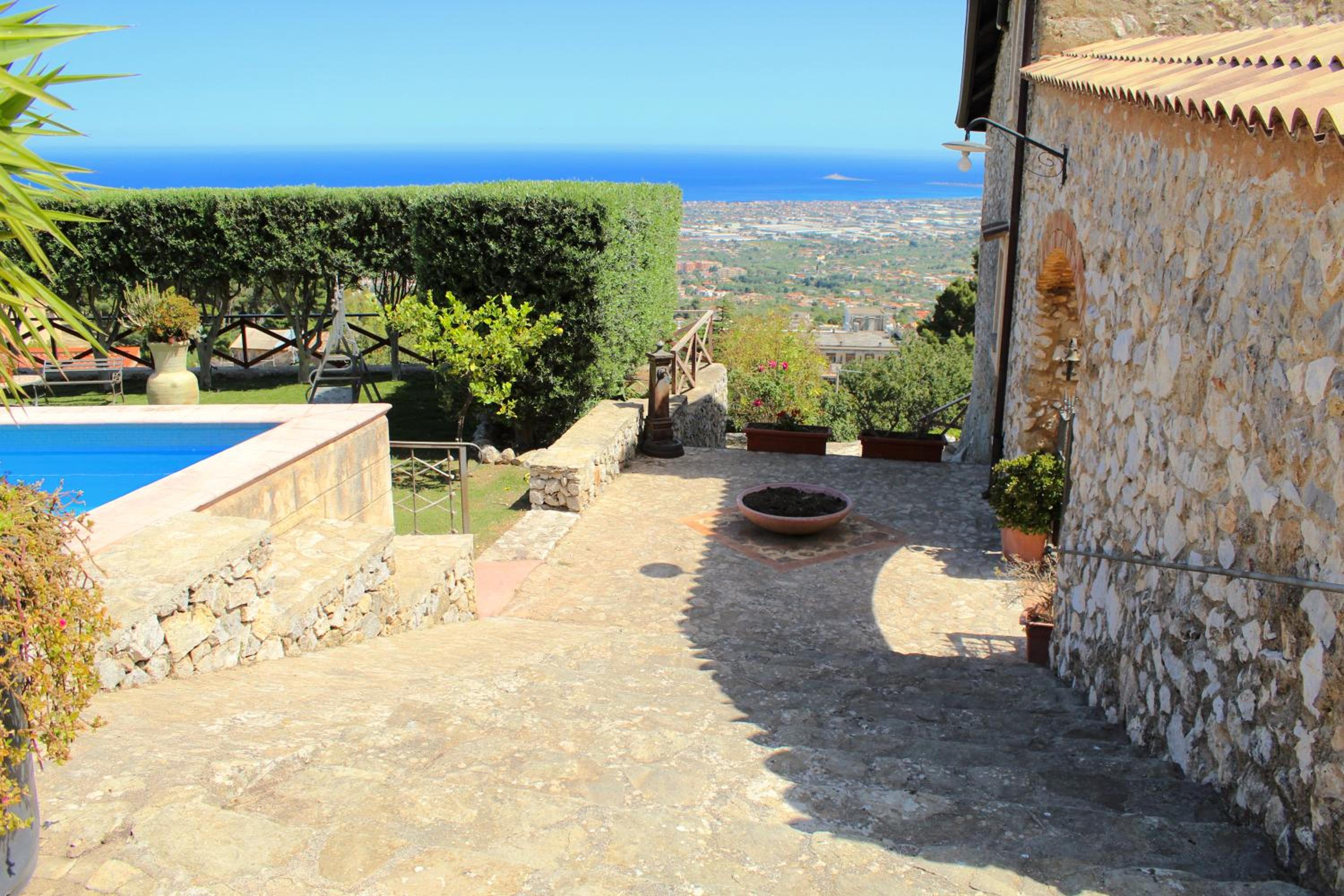 Casale Maddalena view 4
