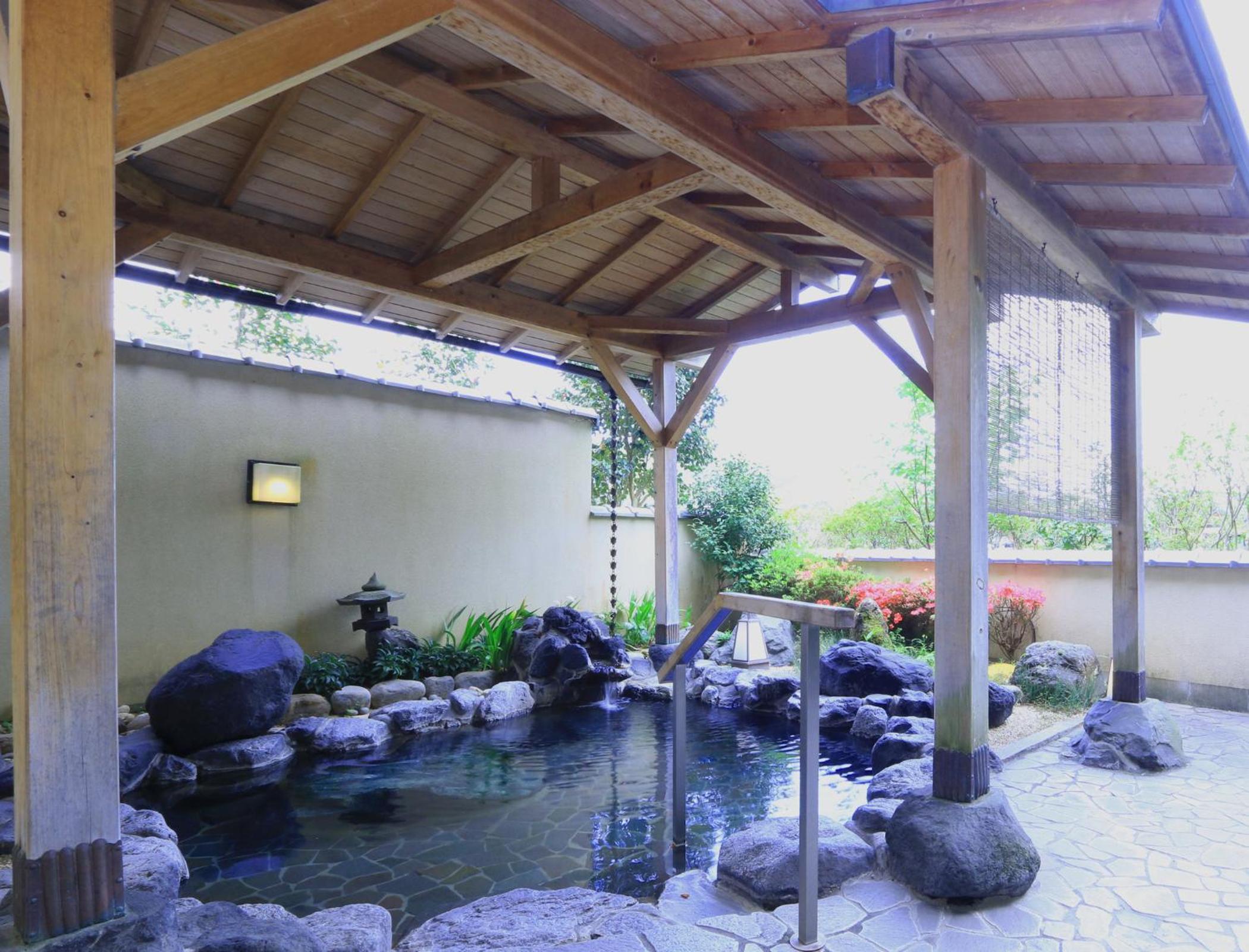 Kameya Ean