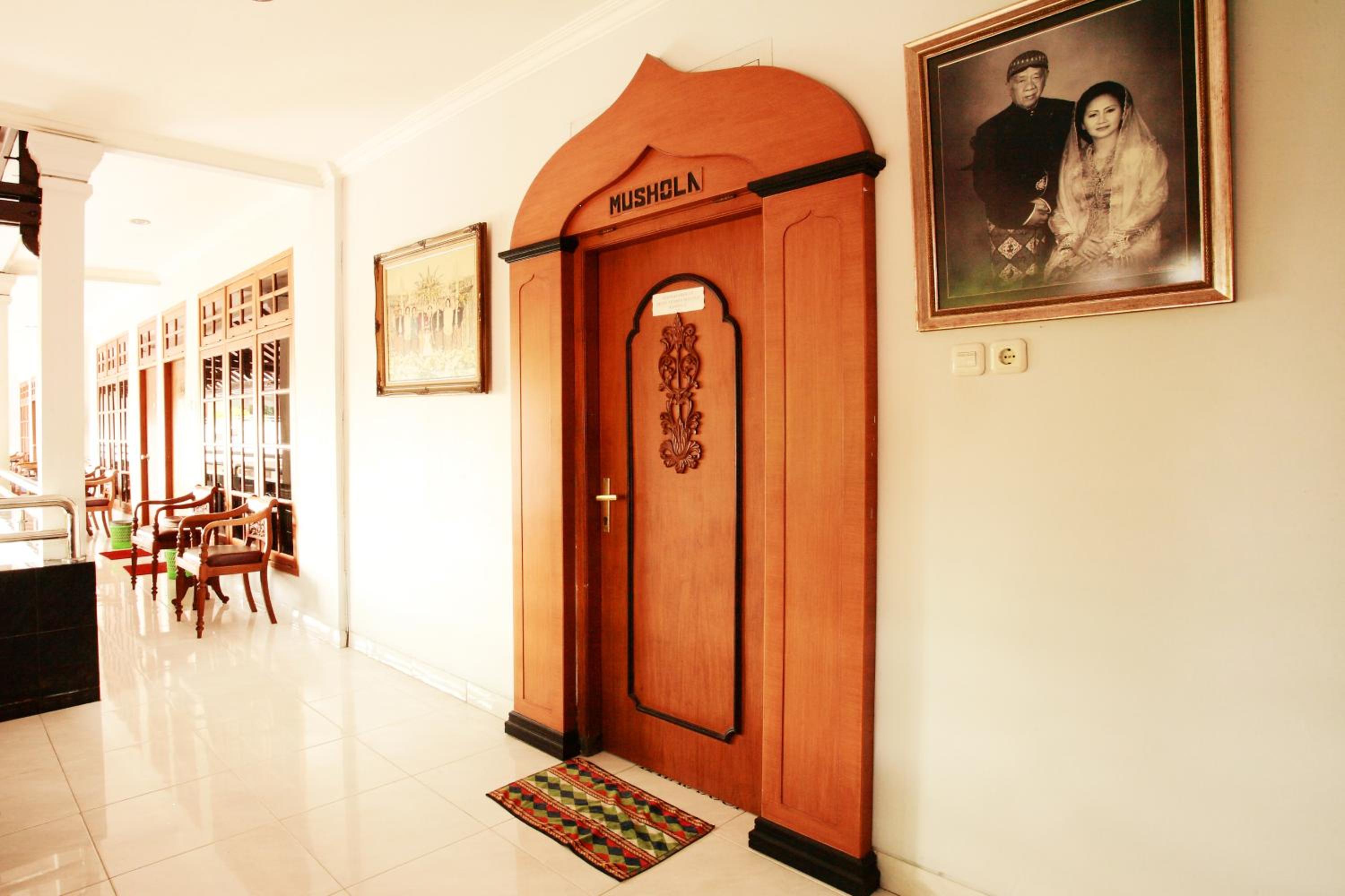 Syariah Arini Hotel, Solo - 24
