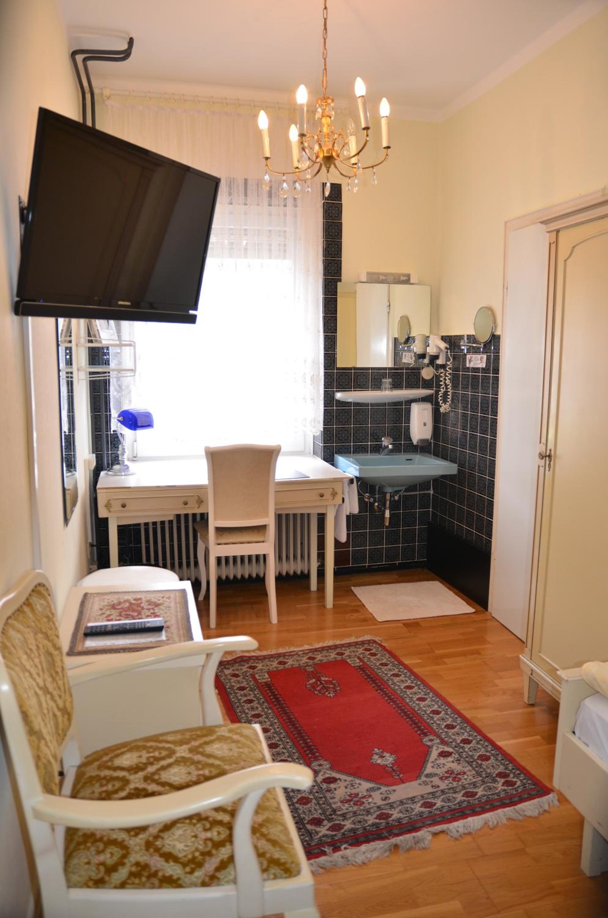 Hannover Vacations - Hotel Waldersee - Property Image 36