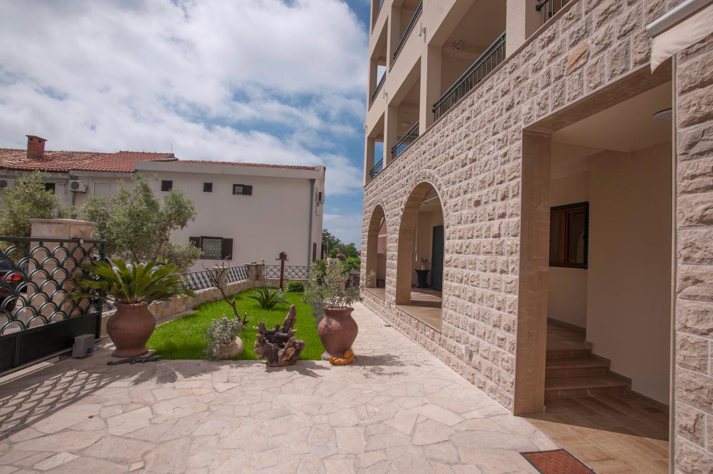 Guest House Medin