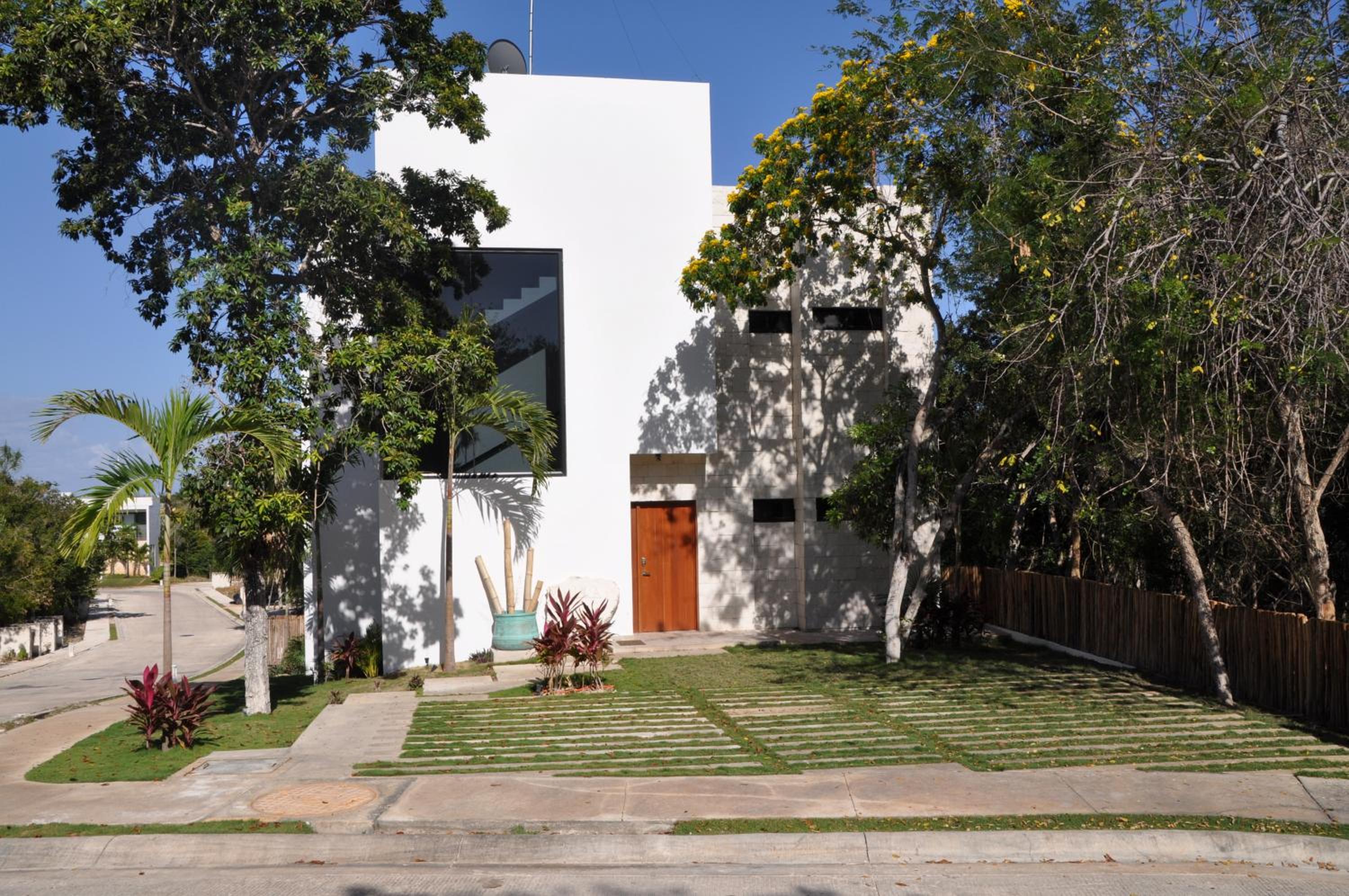 Photo 9