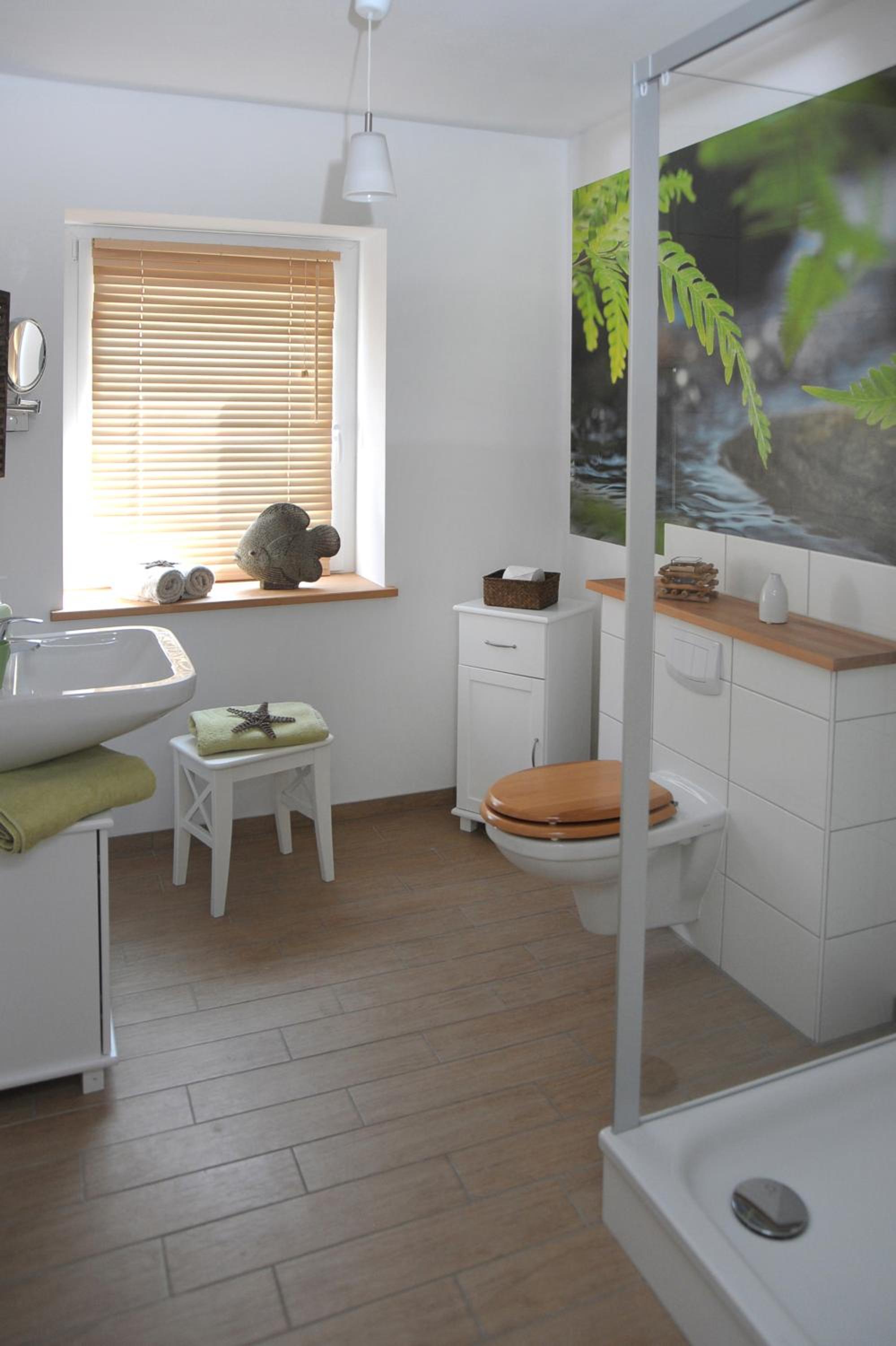 SEASIDE APARTMENTS - DREAMY GREEN