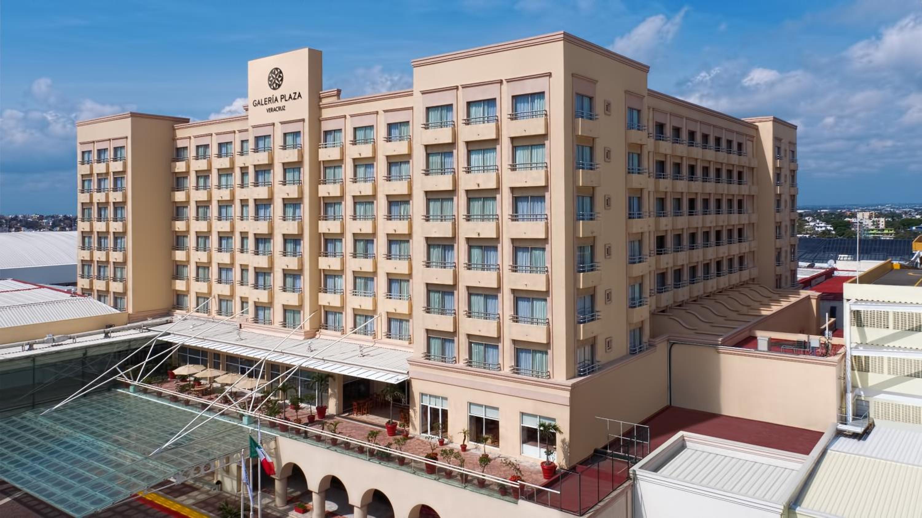 Hotel Galeria Plaza Veracruz By Brisas - Image 1