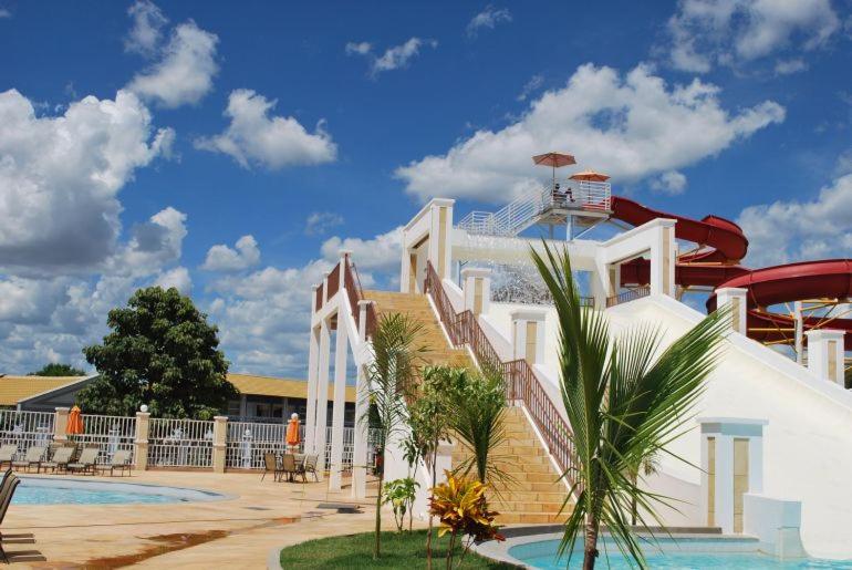 diRoma Lacqua Caldas Novas - ACHEI FERIAS - Com Roupa de Cama