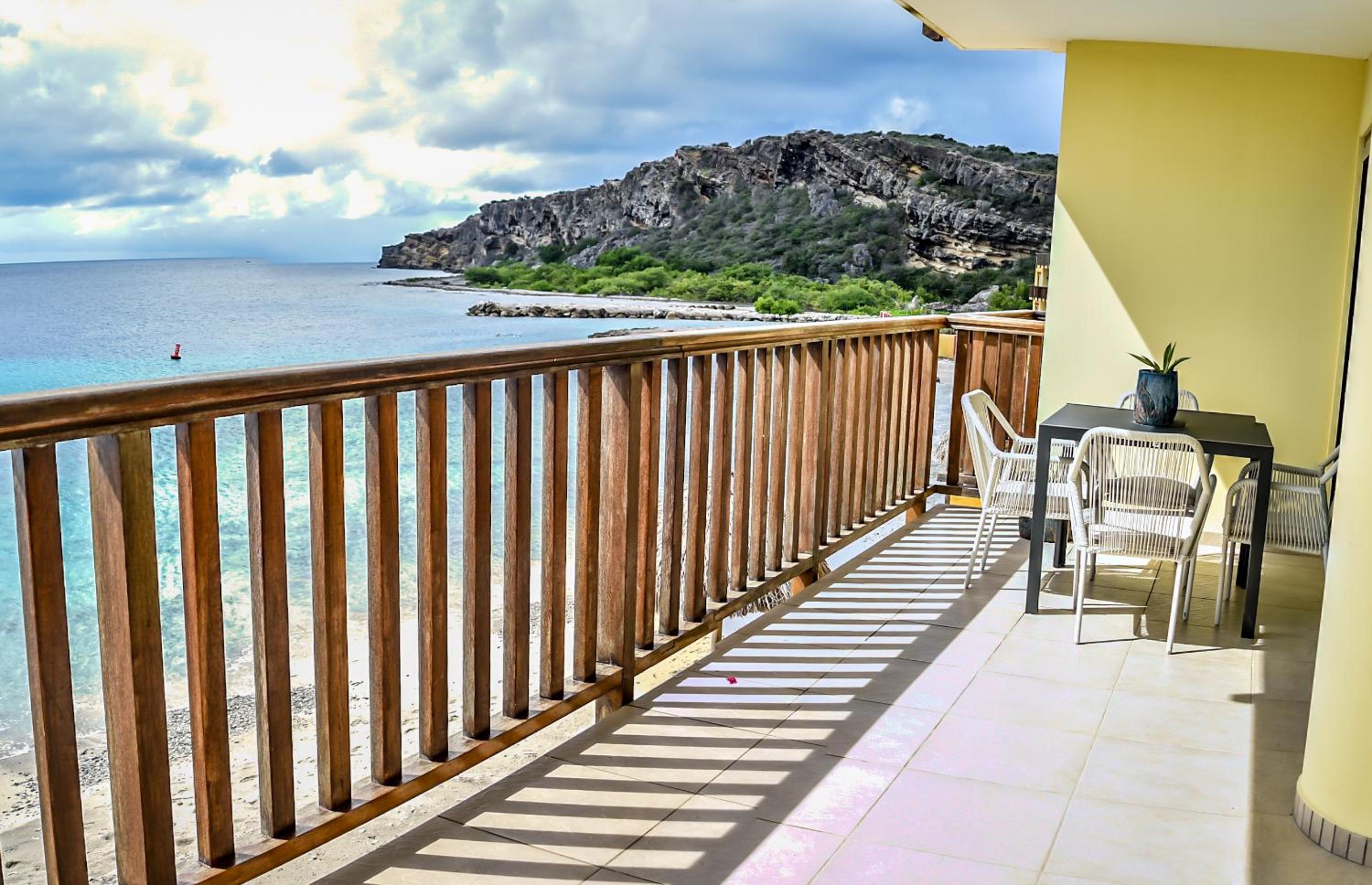 Palapa Beach Resort Curacao