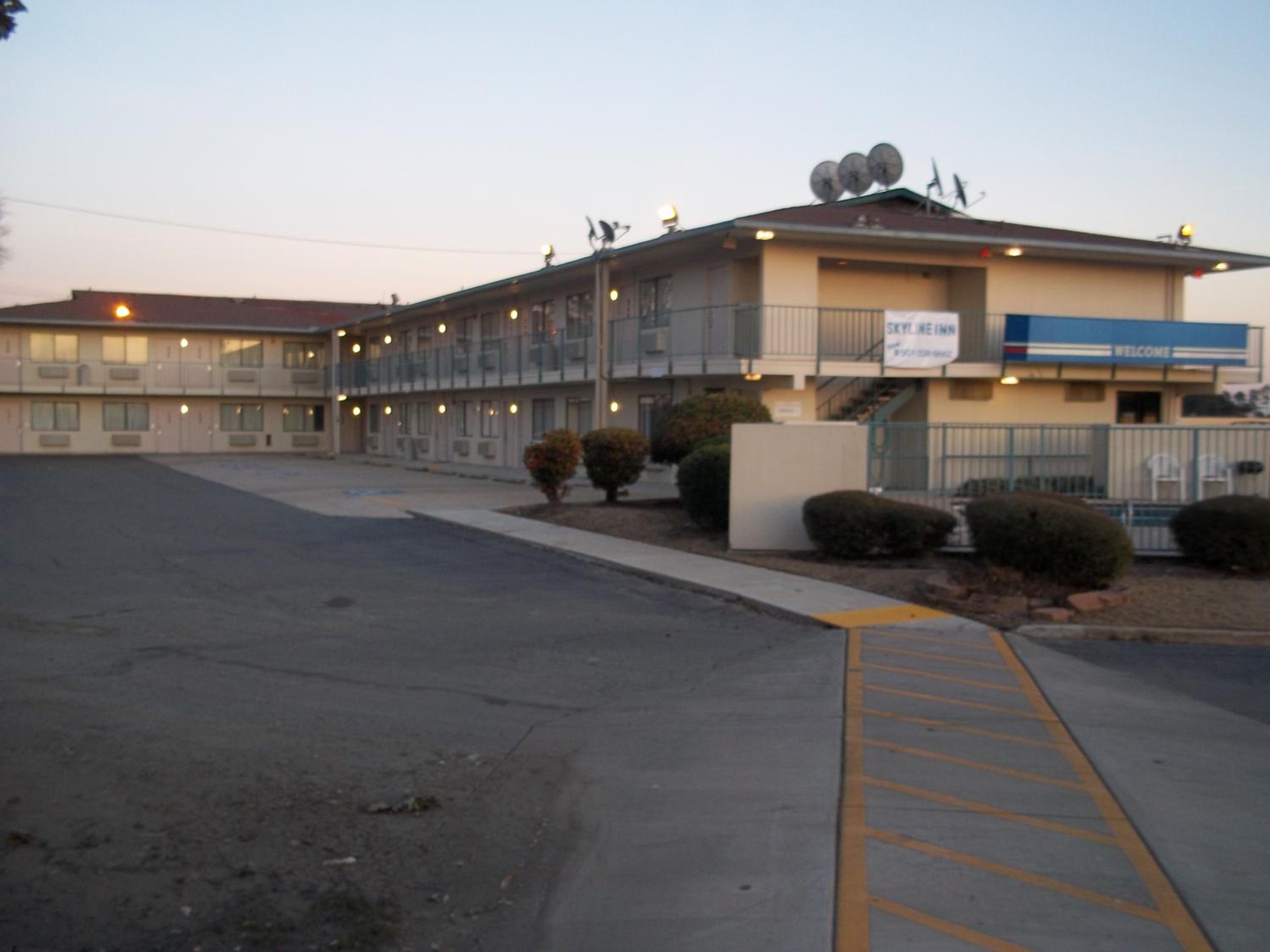 Skyline Inn