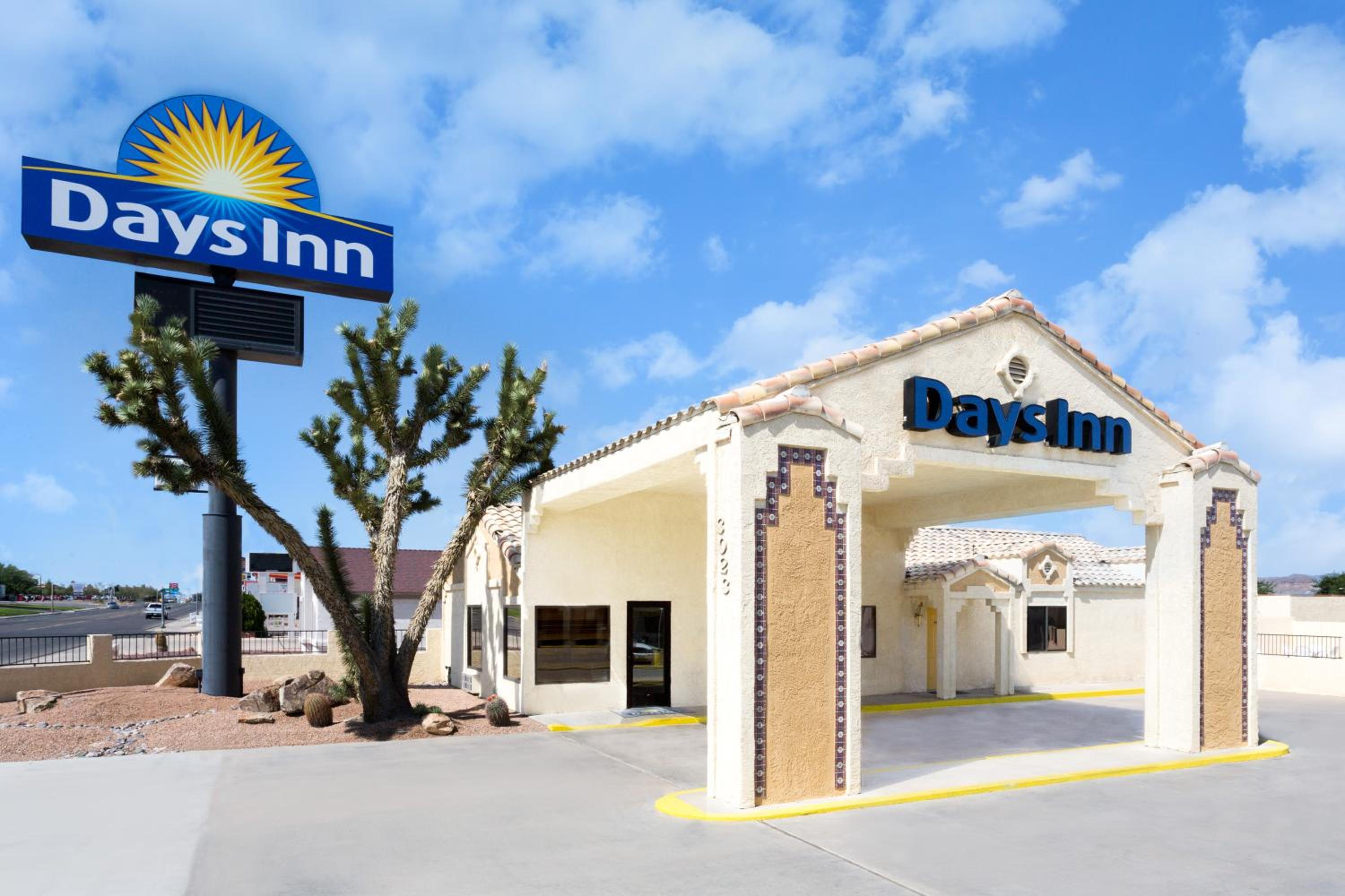 Kingman Vacations - Days Inn by Wyndham Kingman West - Property Image 3