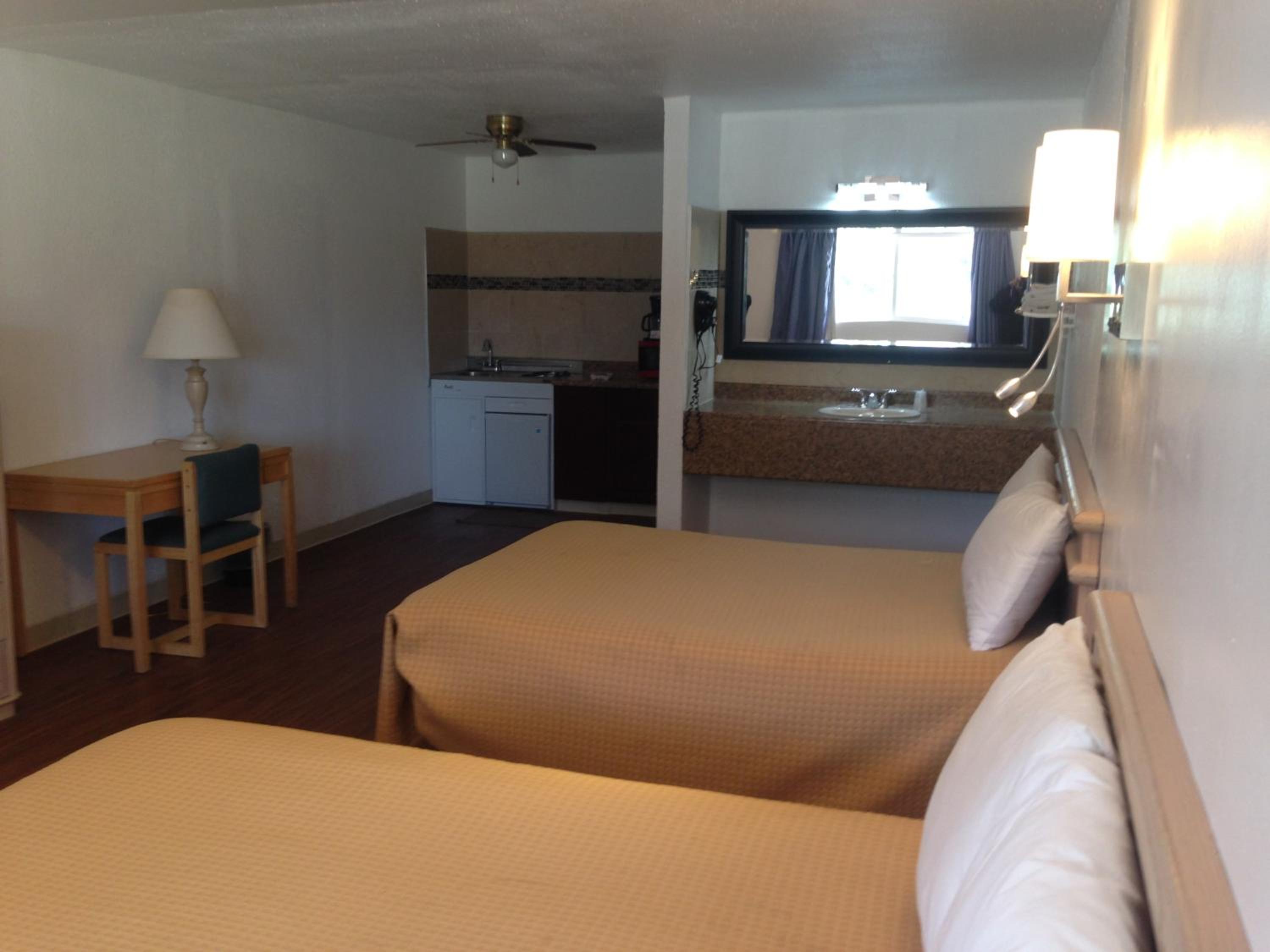Mount-N-Lake Motel view 5