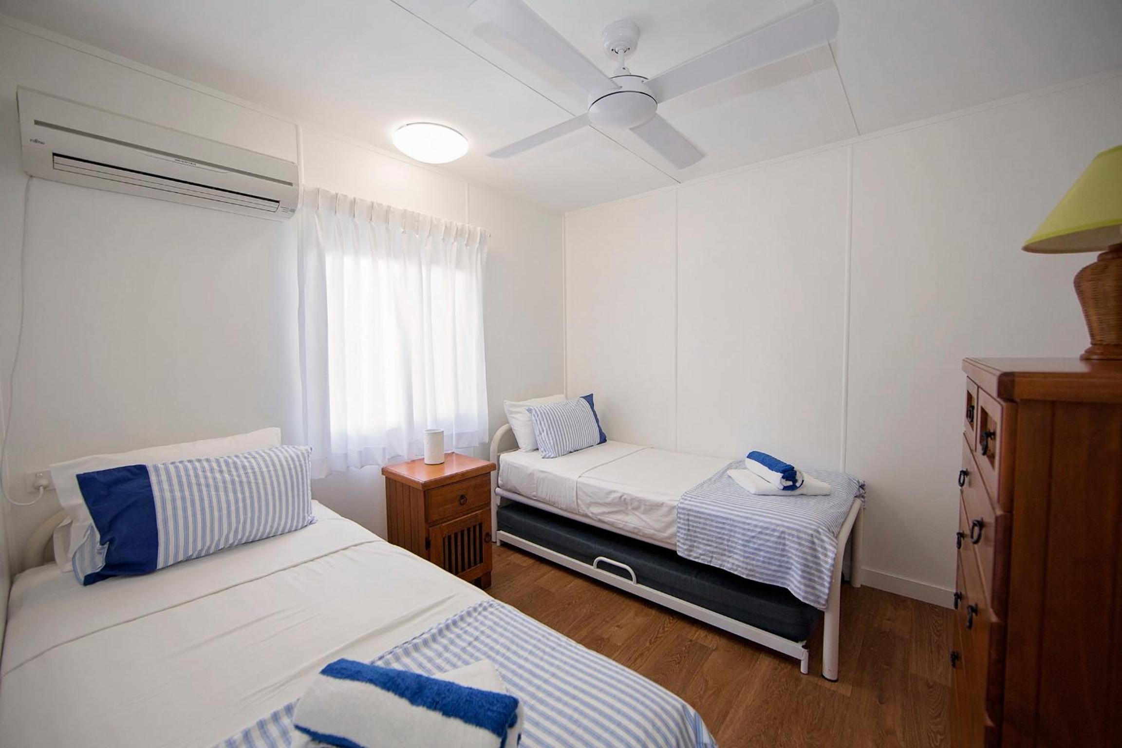 Apollo Jewel Beachfront Apartments