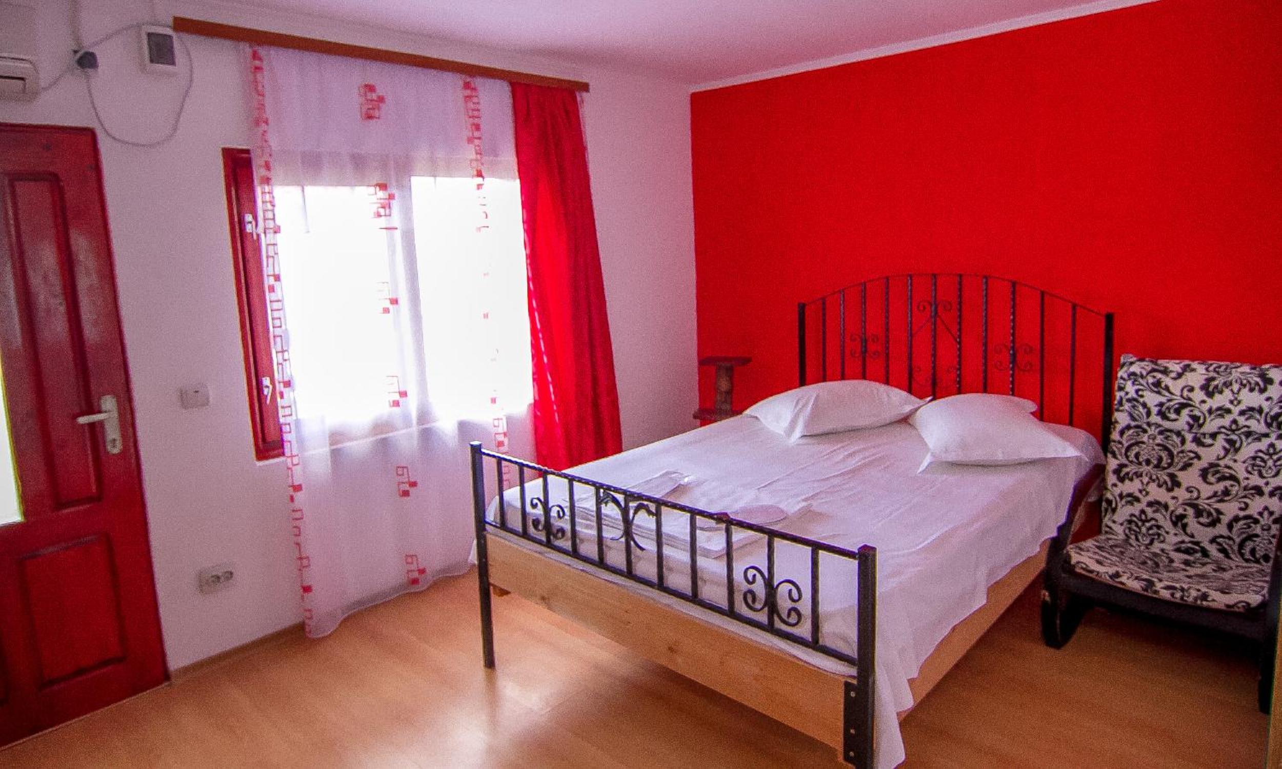 Camere de închiriat Doriana view 3