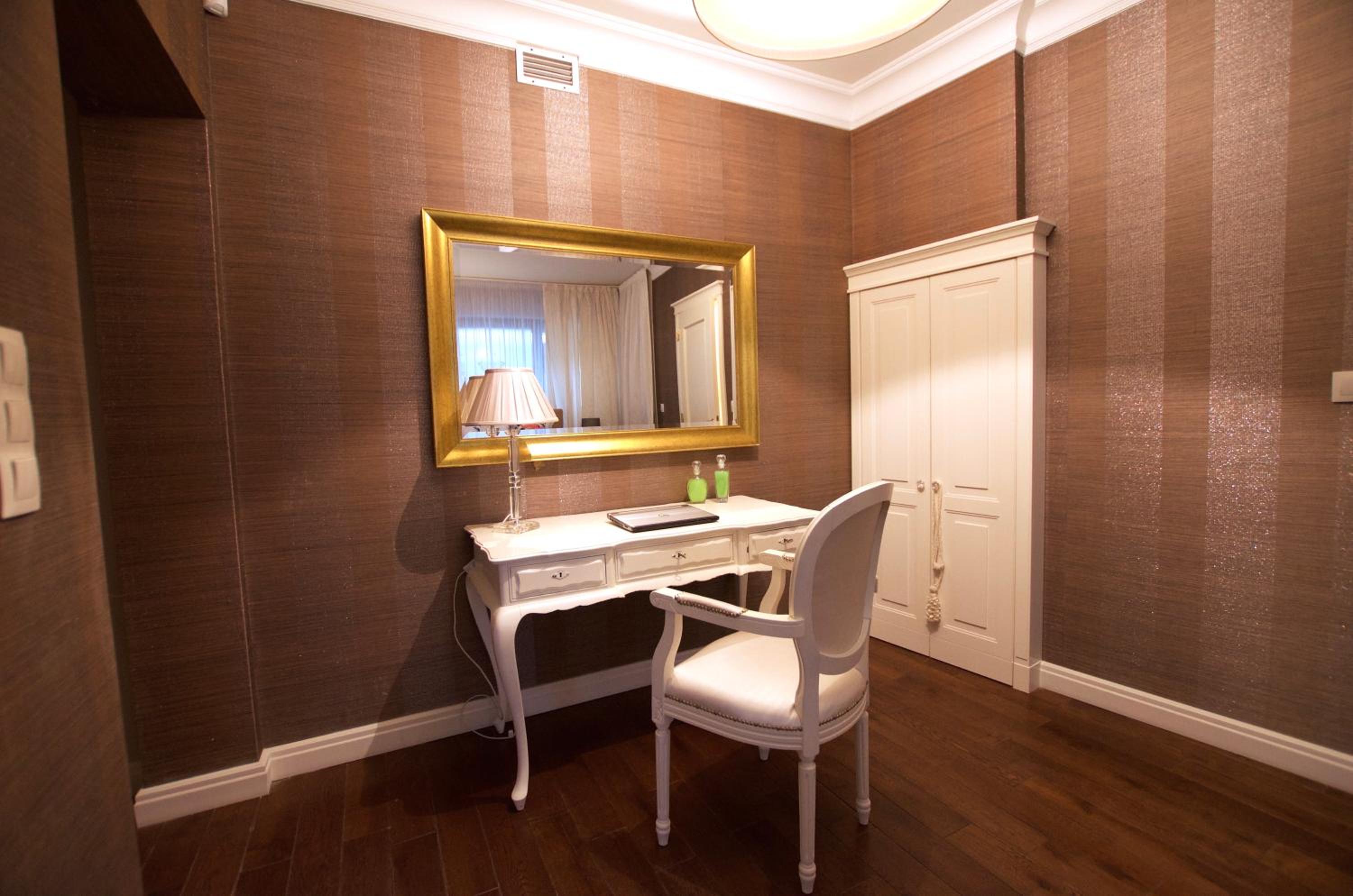 A11 Apartments & SPA Dermique