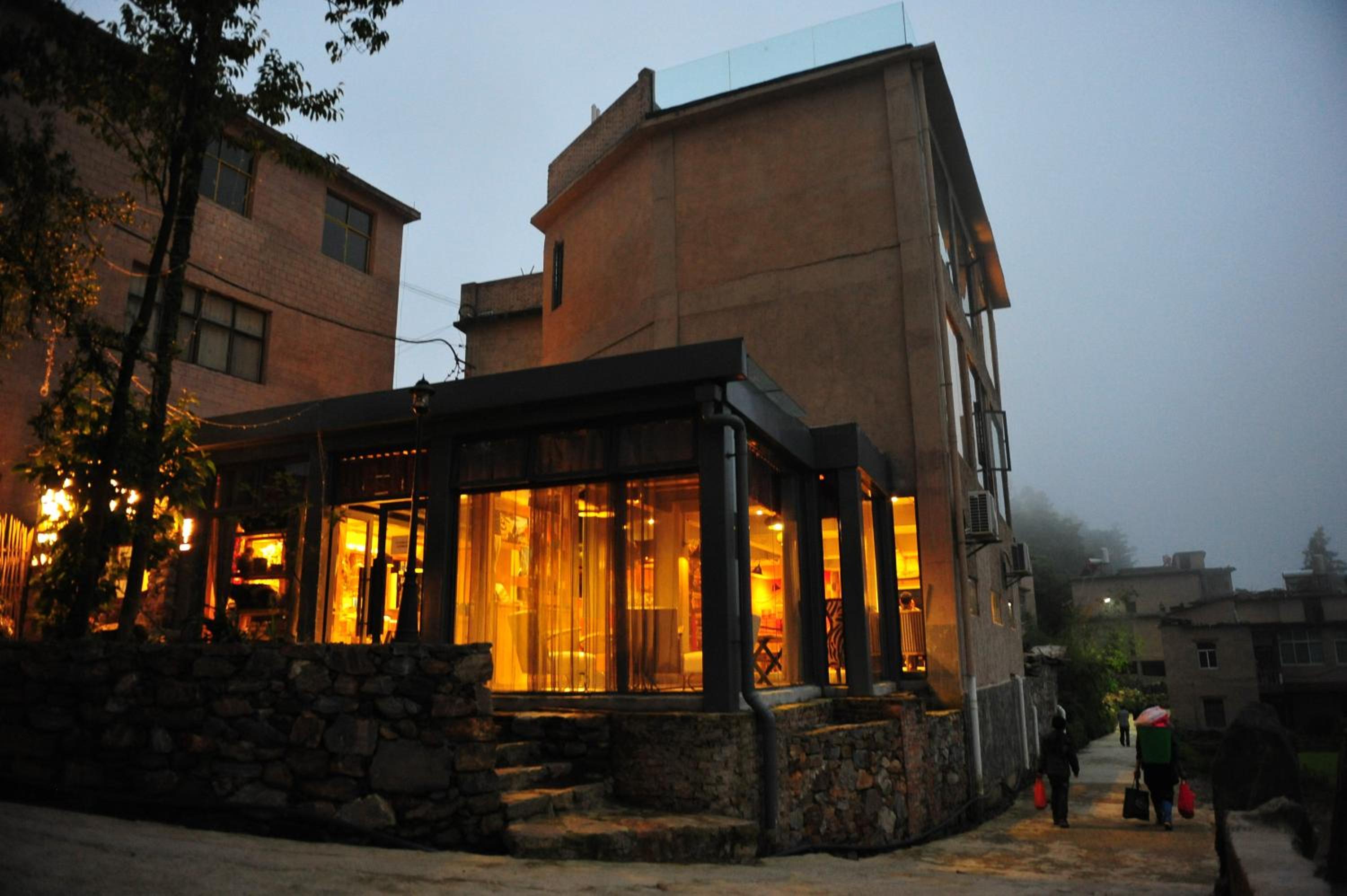 Twelve Manor Xiangdian Yuanyang Rice Terraces Retreat