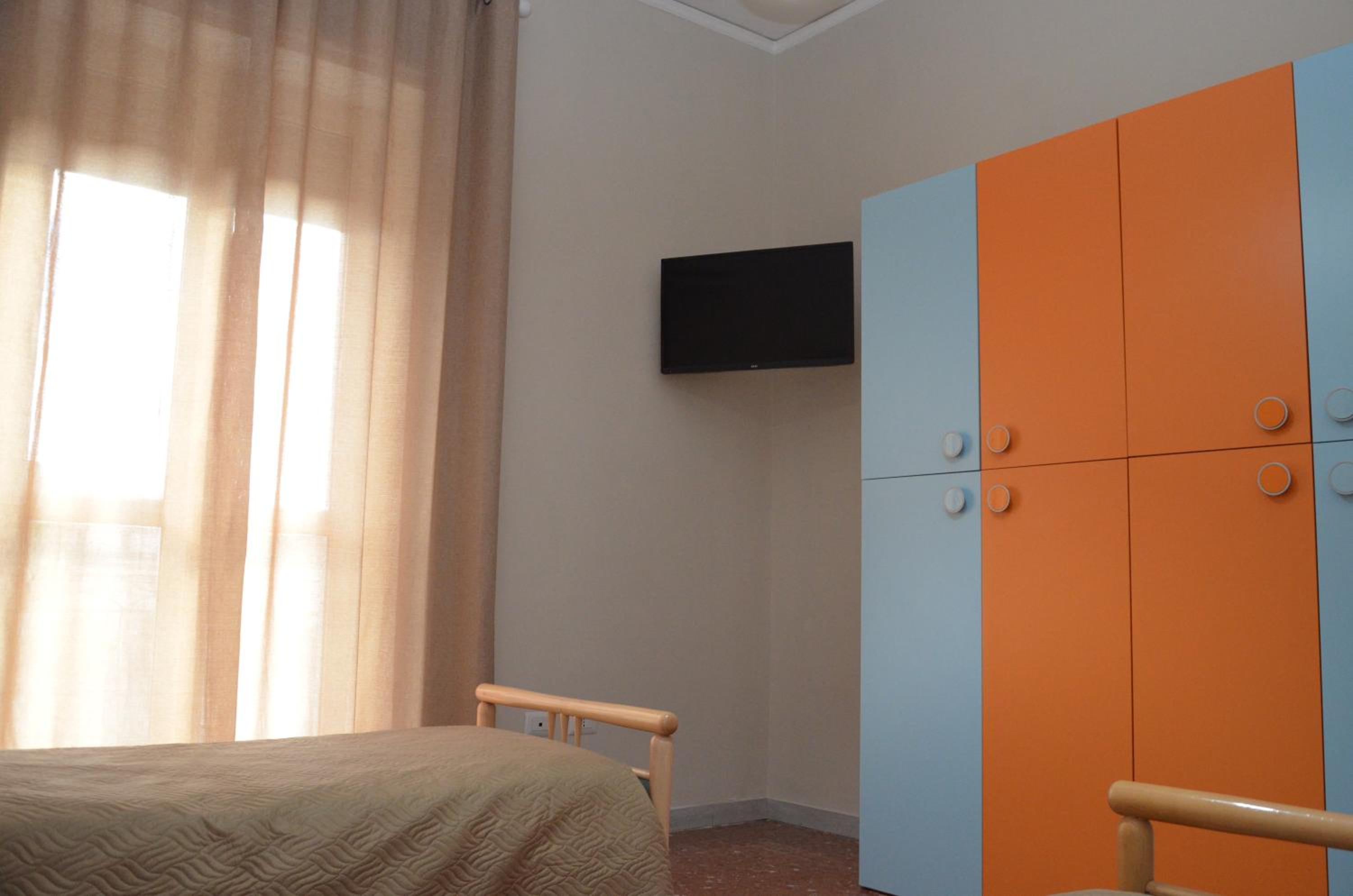 Photo 8