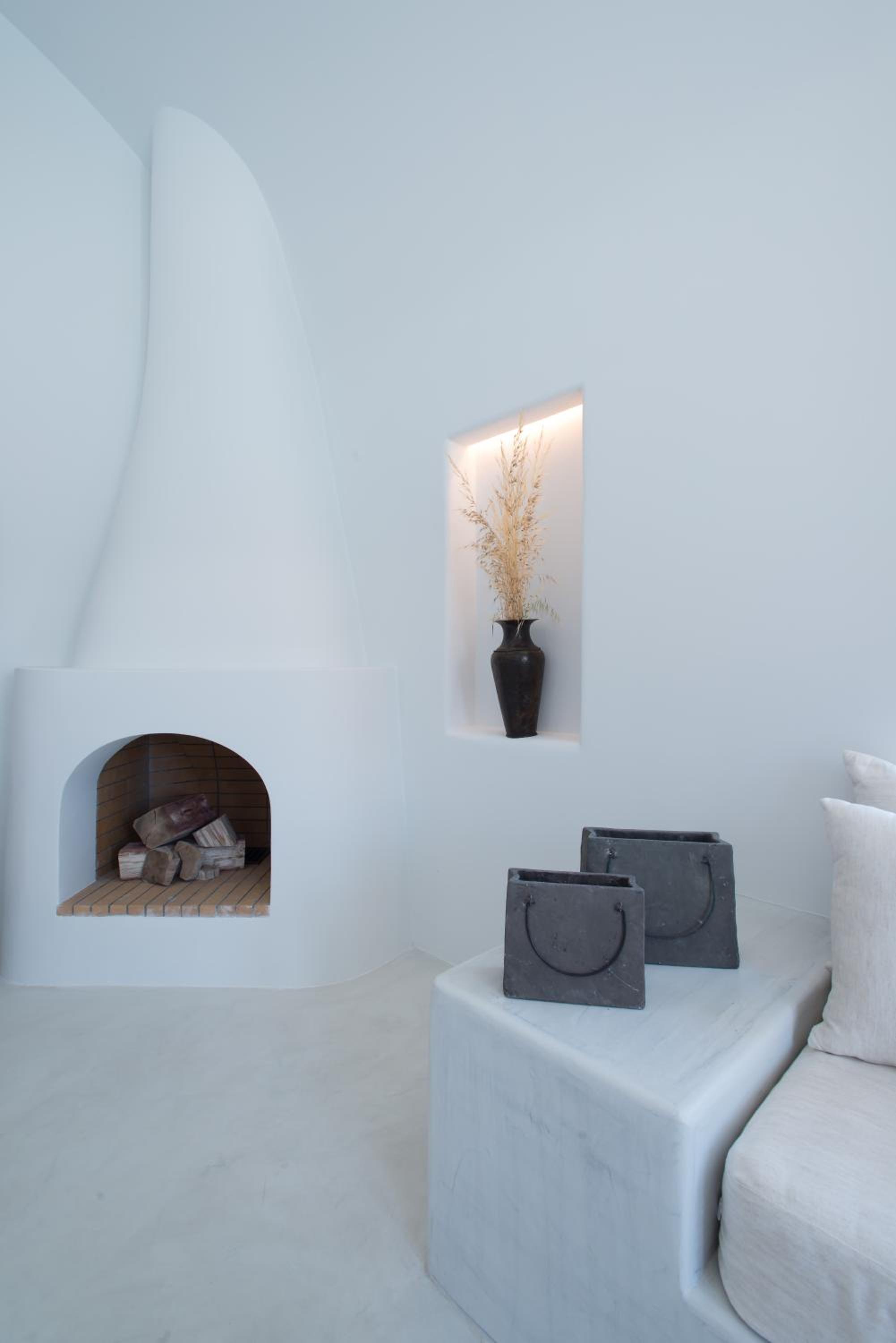 Azar Luxury Villas & Suites