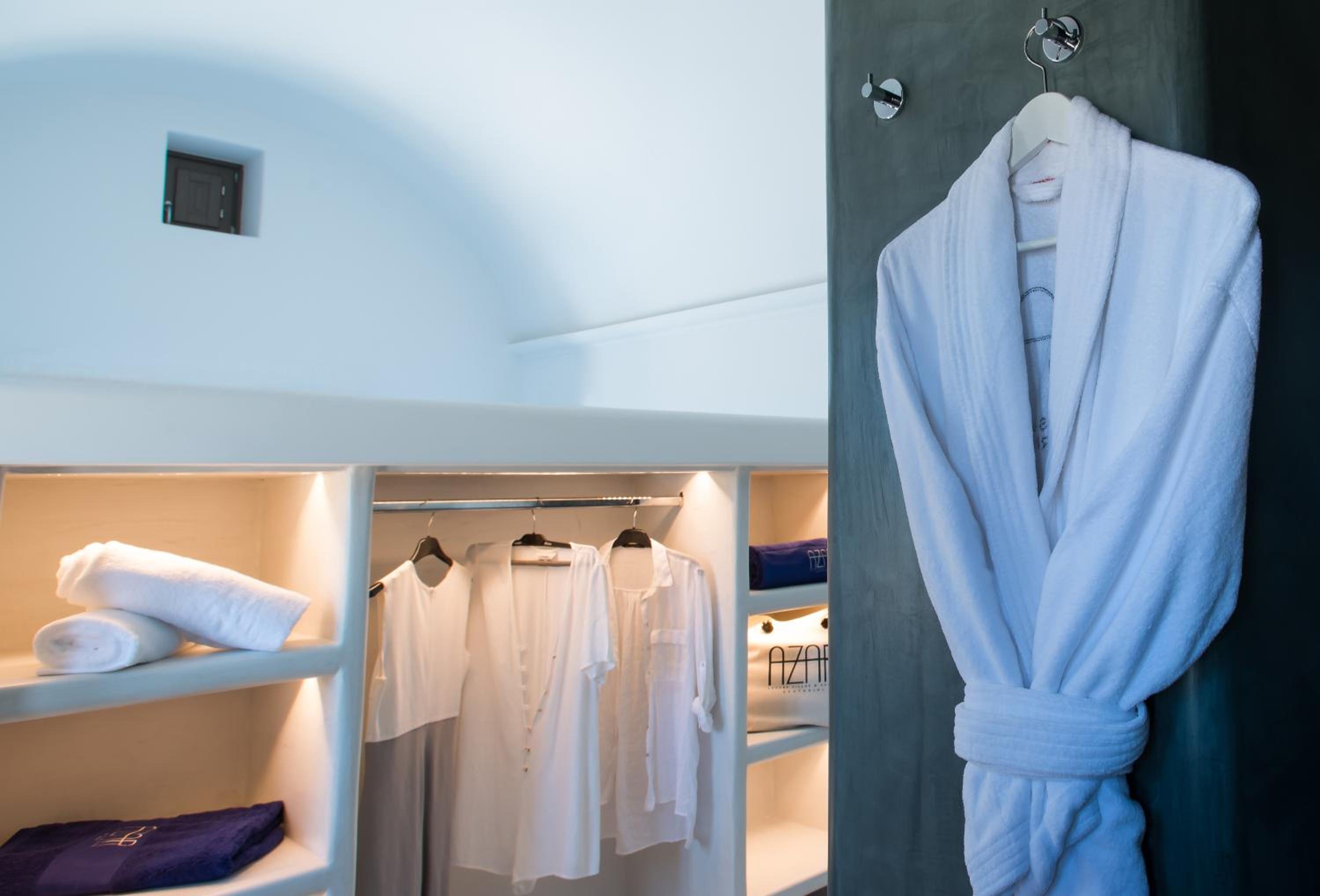 Azar Luxury Villas & Suites