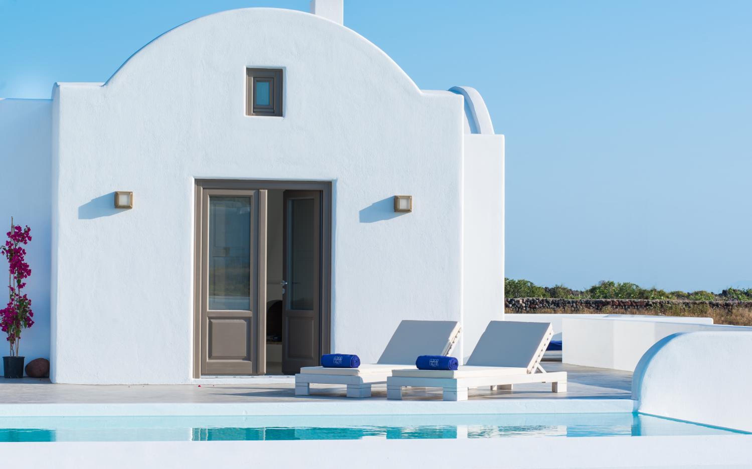 Azar Luxury Villas & Suites